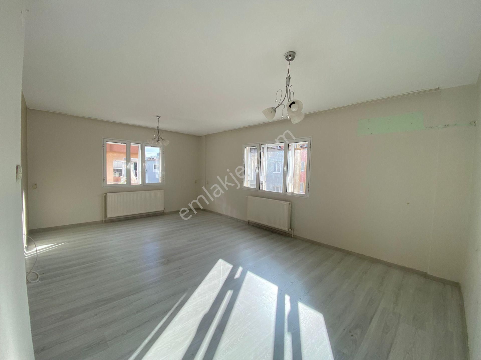 Buca Göksu Mah Köşe 135 M2 Doğalgazlı Ayrı Mutfaklı Kiracısız - Görsel 26