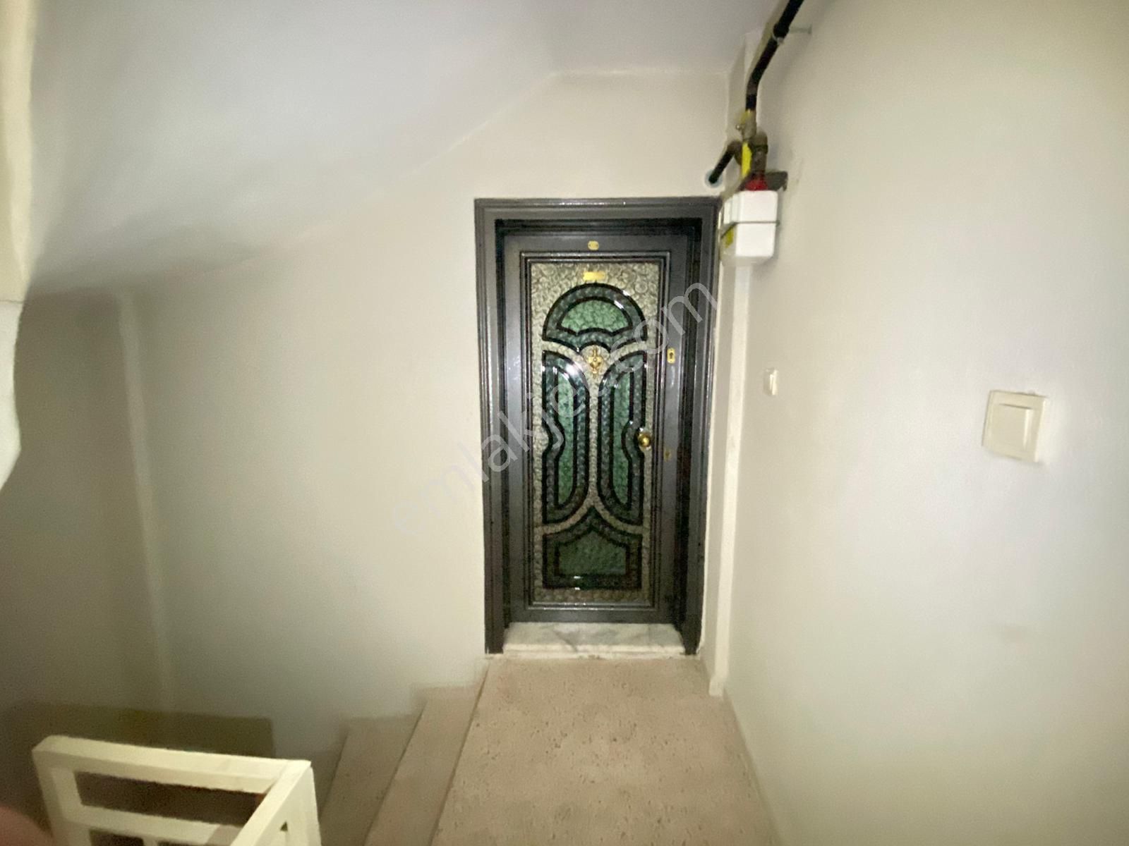 Buca Göksu Mah Köşe 135 M2 Doğalgazlı Ayrı Mutfaklı Kiracısız - Görsel 9