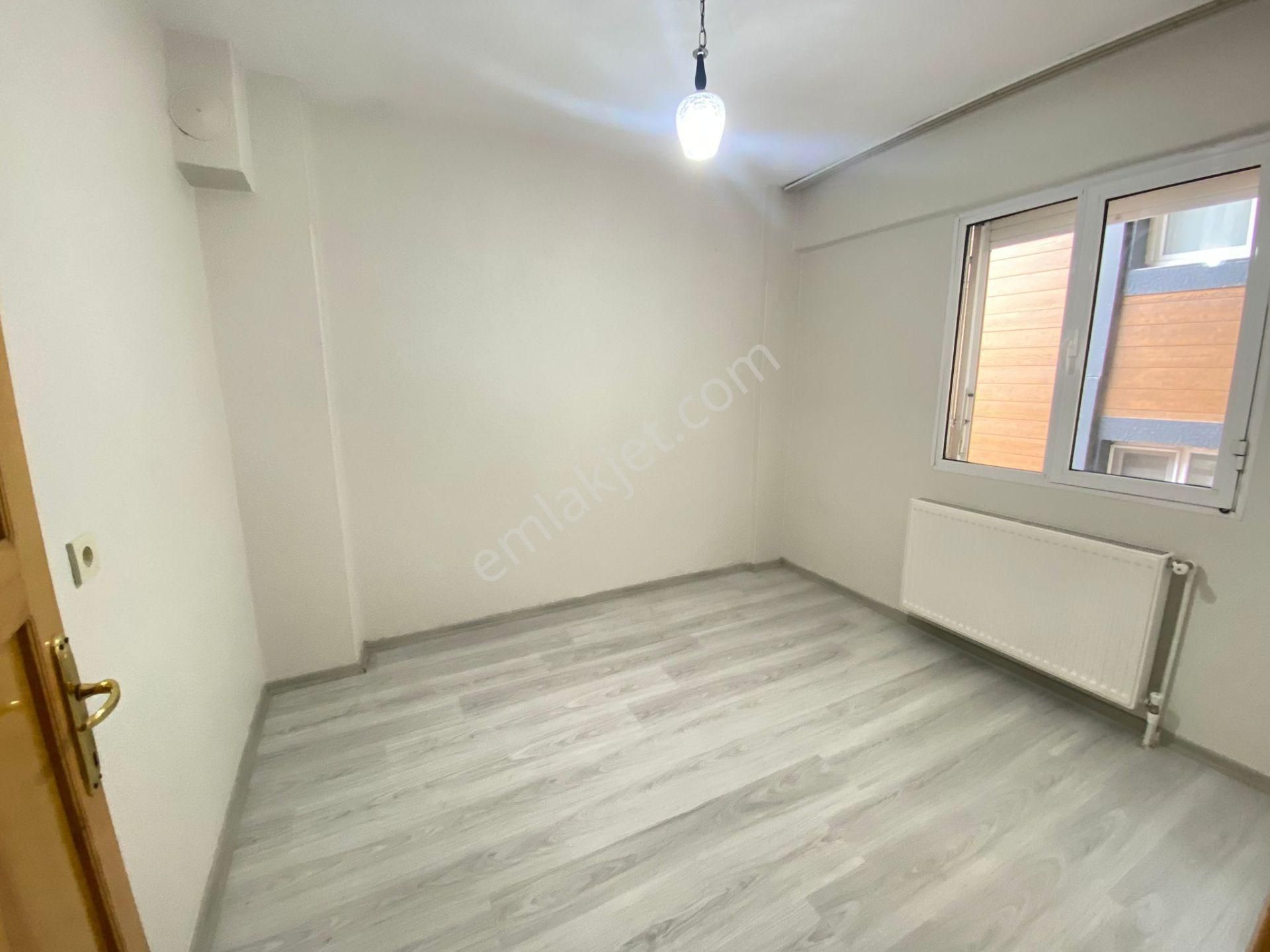 Buca Göksu Mah Köşe 135 M2 Doğalgazlı Ayrı Mutfaklı Kiracısız - Görsel 14