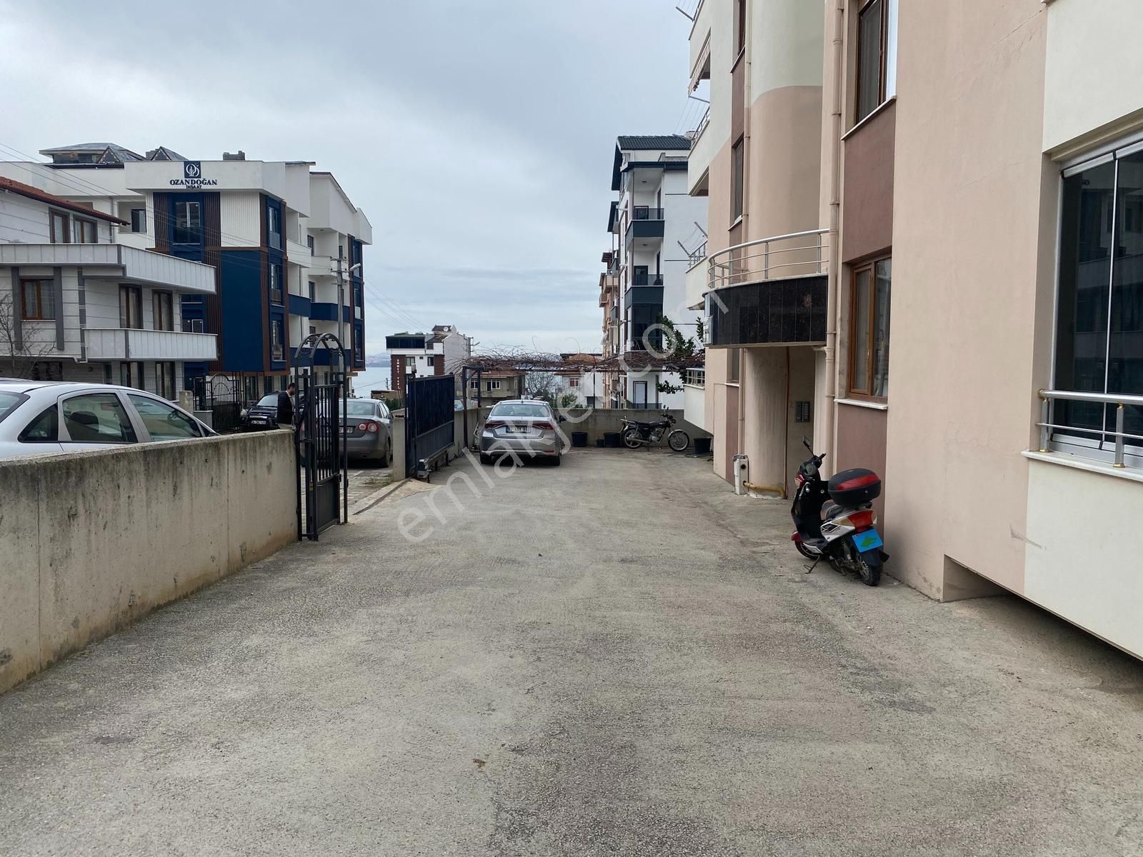 Yalova Altınovada Geniş Ve Kullanışlı 3+1 Arakat Satılık Daire - Görsel 26