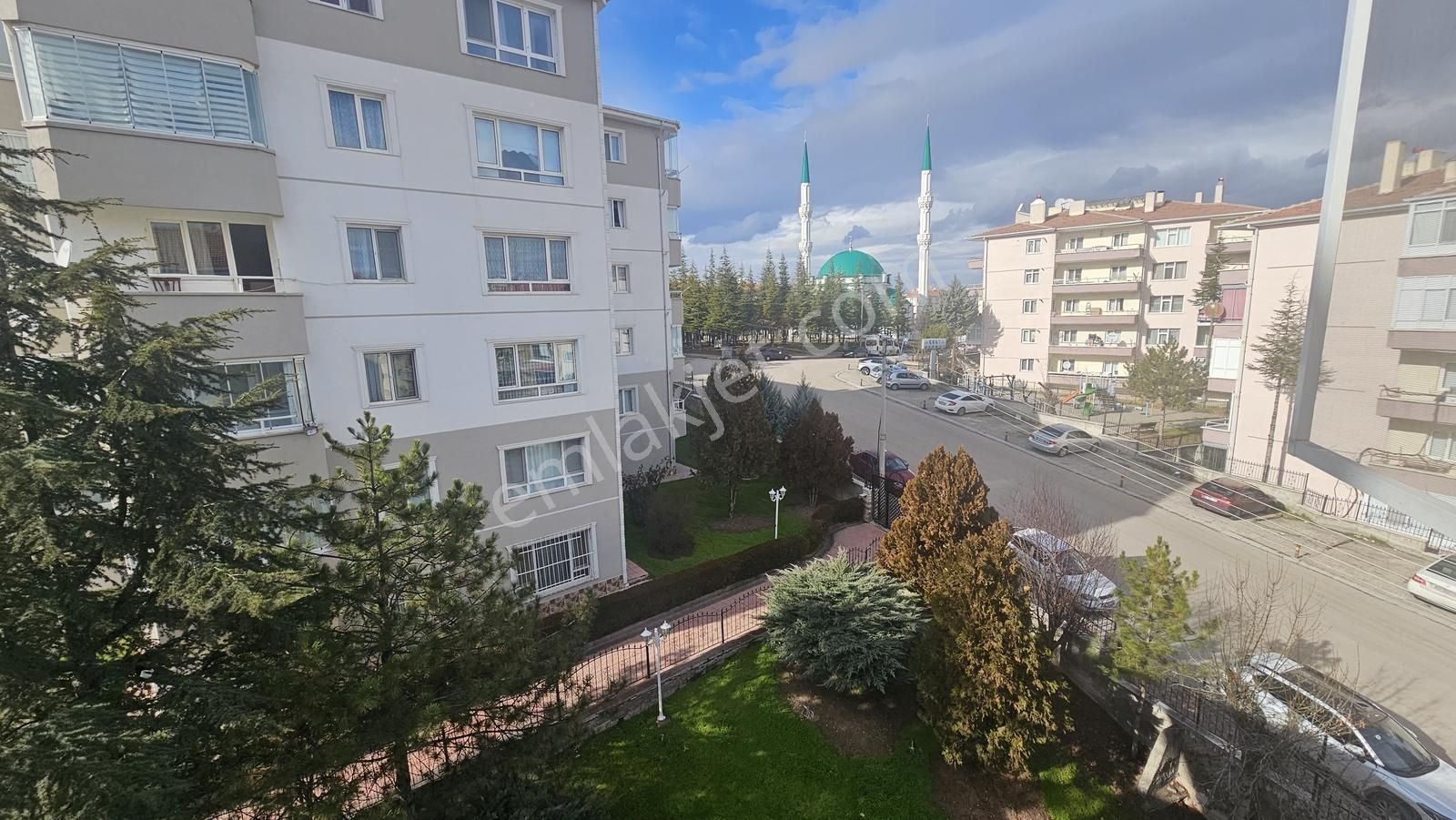 Elvankent'te Site İçi Geniş Peyzajlı Yalıtımlı 110m2 Temiz Daire - Görsel 15