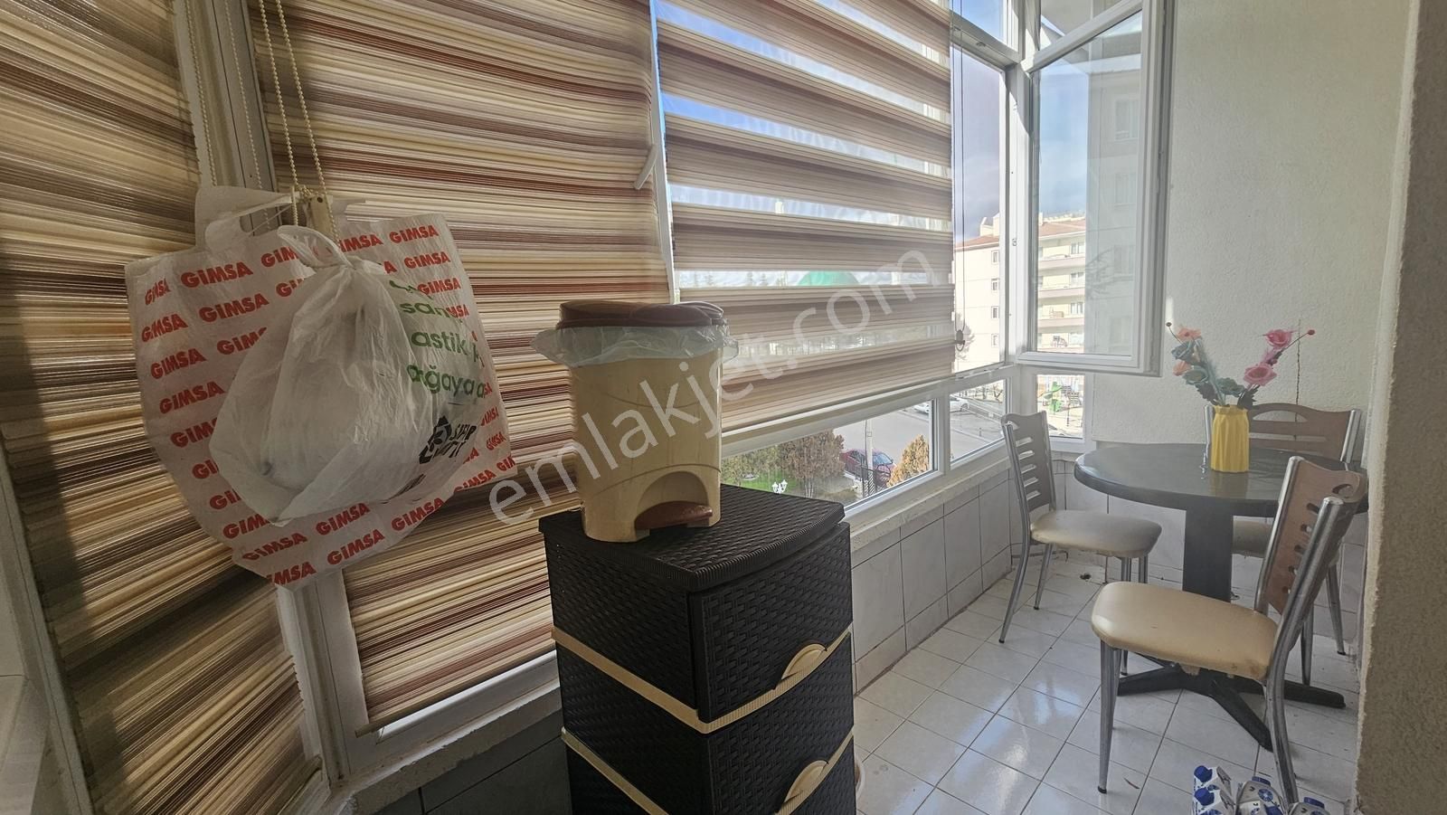 Elvankent'te Site İçi Geniş Peyzajlı Yalıtımlı 110m2 Temiz Daire - Görsel 20