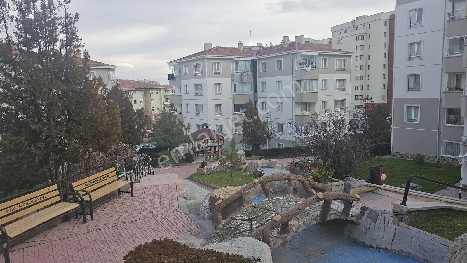 Elvankent'te Site İçi Geniş Peyzajlı Yalıtımlı 110m2 Temiz Daire