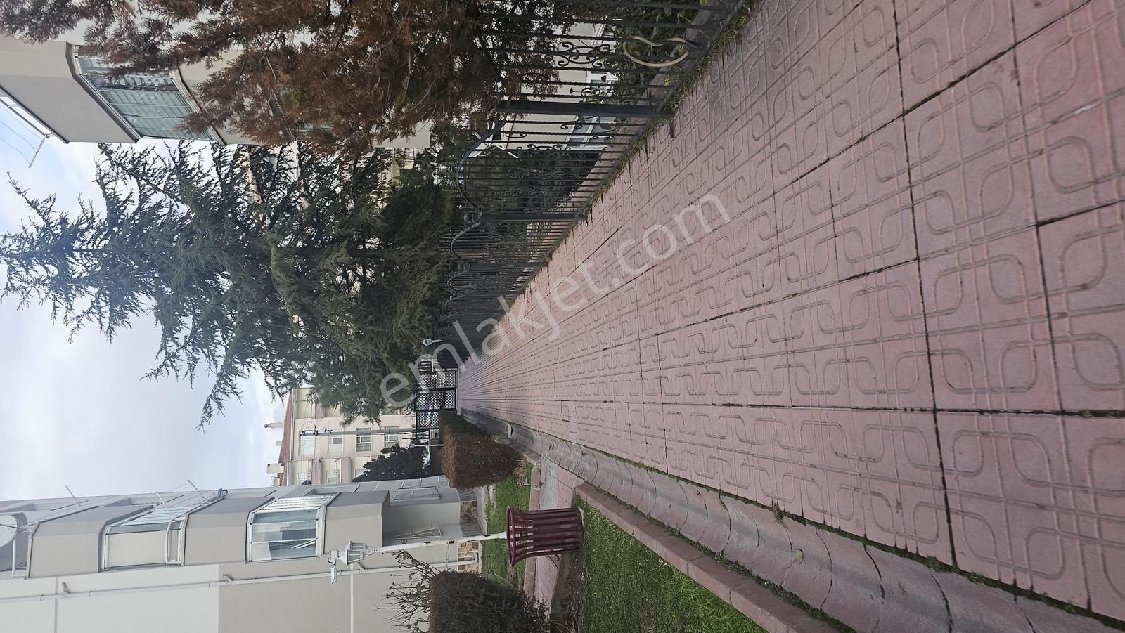 Elvankent'te Site İçi Geniş Peyzajlı Yalıtımlı 110m2 Temiz Daire - Görsel 10