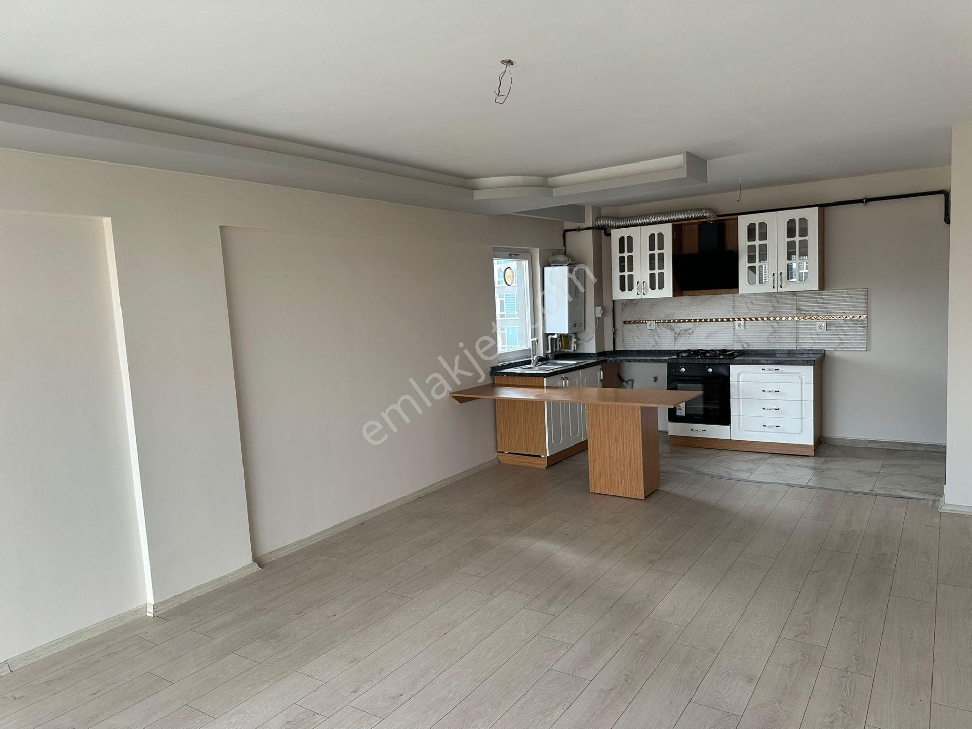 Etimesgut Yeşilova Mah. Site İçi Ful Yapılı 3+1 Satılık Daire