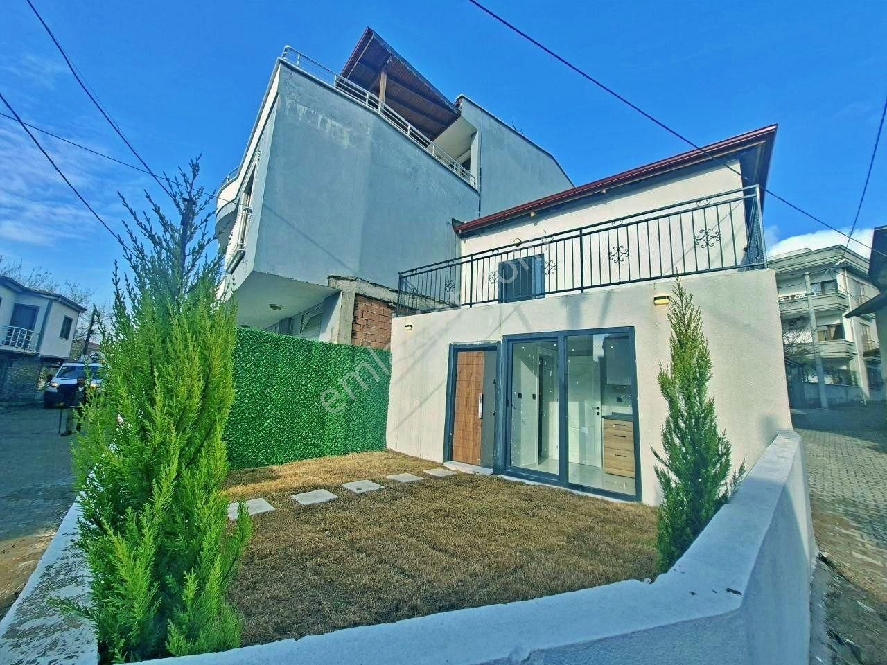 Uytundan Akçay Kızılkeçili'de Müstakil Bahçeli Sıfır 2+1villa