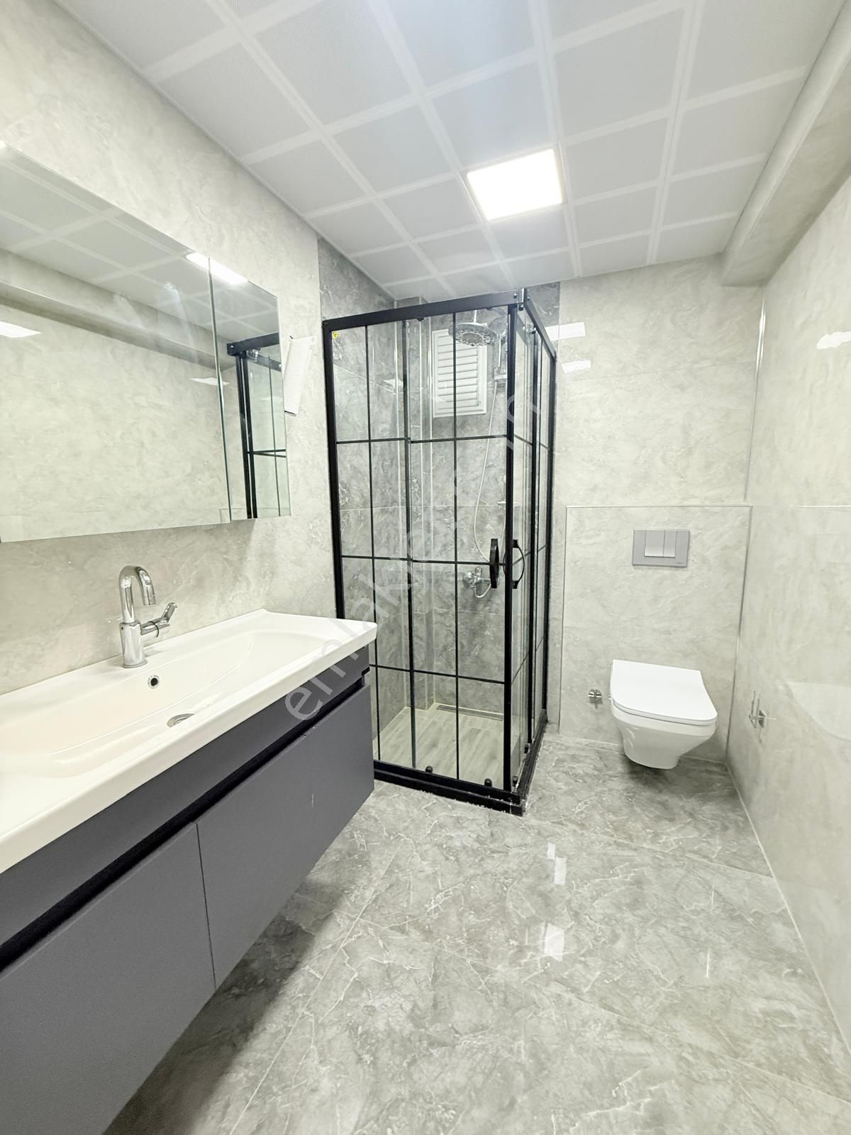 Yıldız'dan Çarşı İçinde Altında Daire Olan E.banyolu 2+1 Y.giriş - Görsel 13