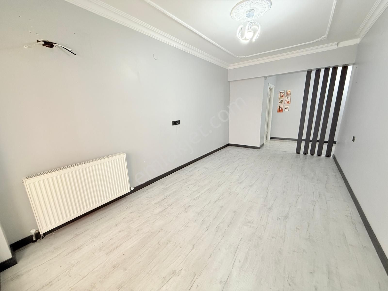 Yıldız'dan Çarşı İçinde Altında Daire Olan E.banyolu 2+1 Y.giriş - Görsel 10