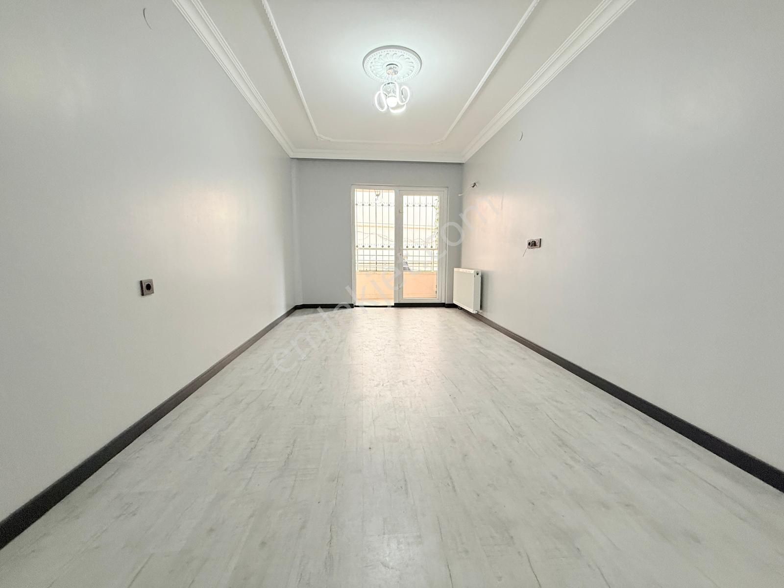 Yıldız'dan Çarşı İçinde Altında Daire Olan E.banyolu 2+1 Y.giriş - Görsel 6