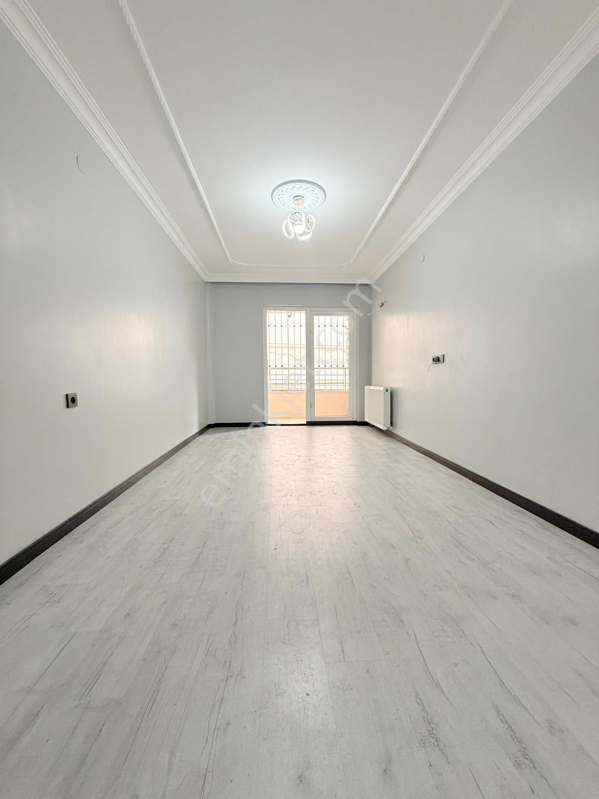 Yıldız'dan Çarşı İçinde Altında Daire Olan E.banyolu 2+1 Y.giriş - Görsel 7