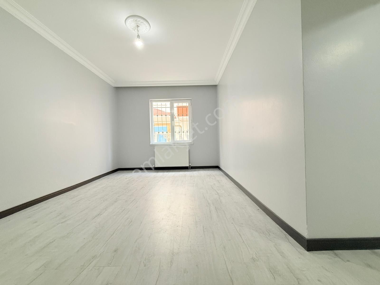 Yıldız'dan Çarşı İçinde Altında Daire Olan E.banyolu 2+1 Y.giriş - Görsel 20