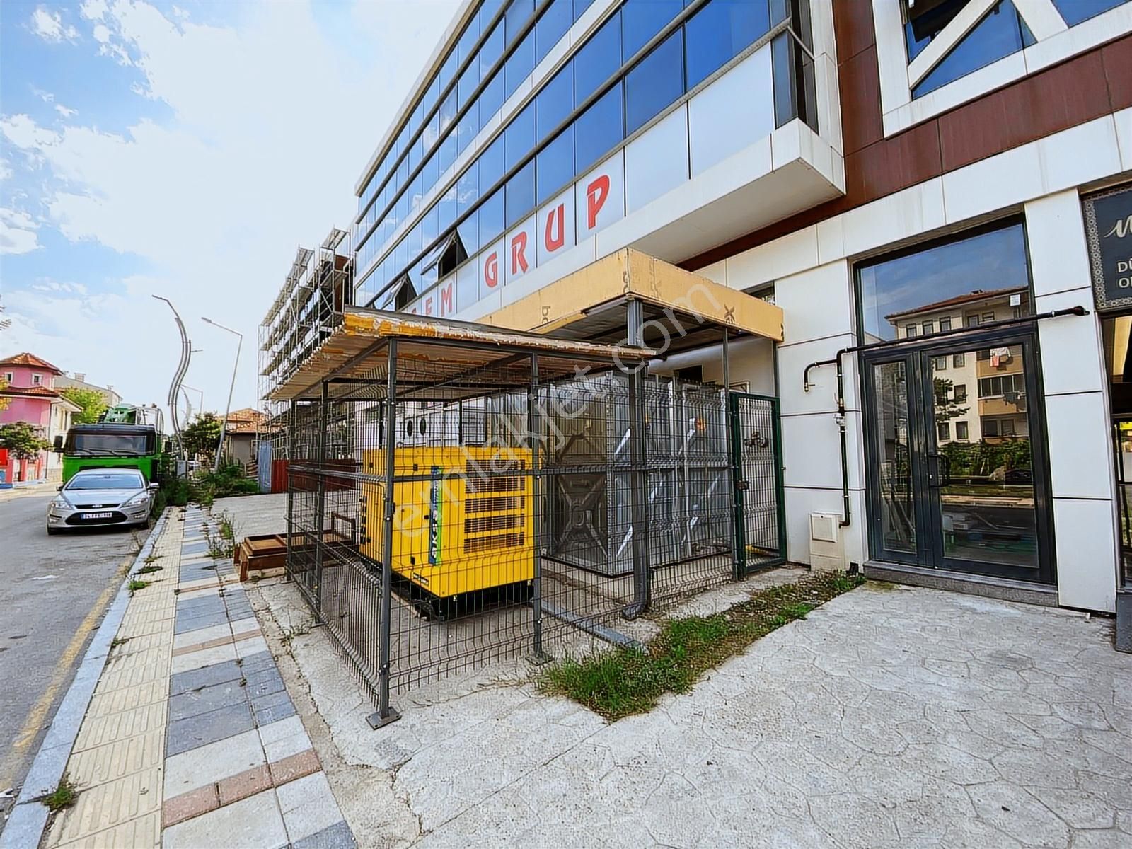 Cadde Üzerinde Kiralık Dükkan - Görsel 6