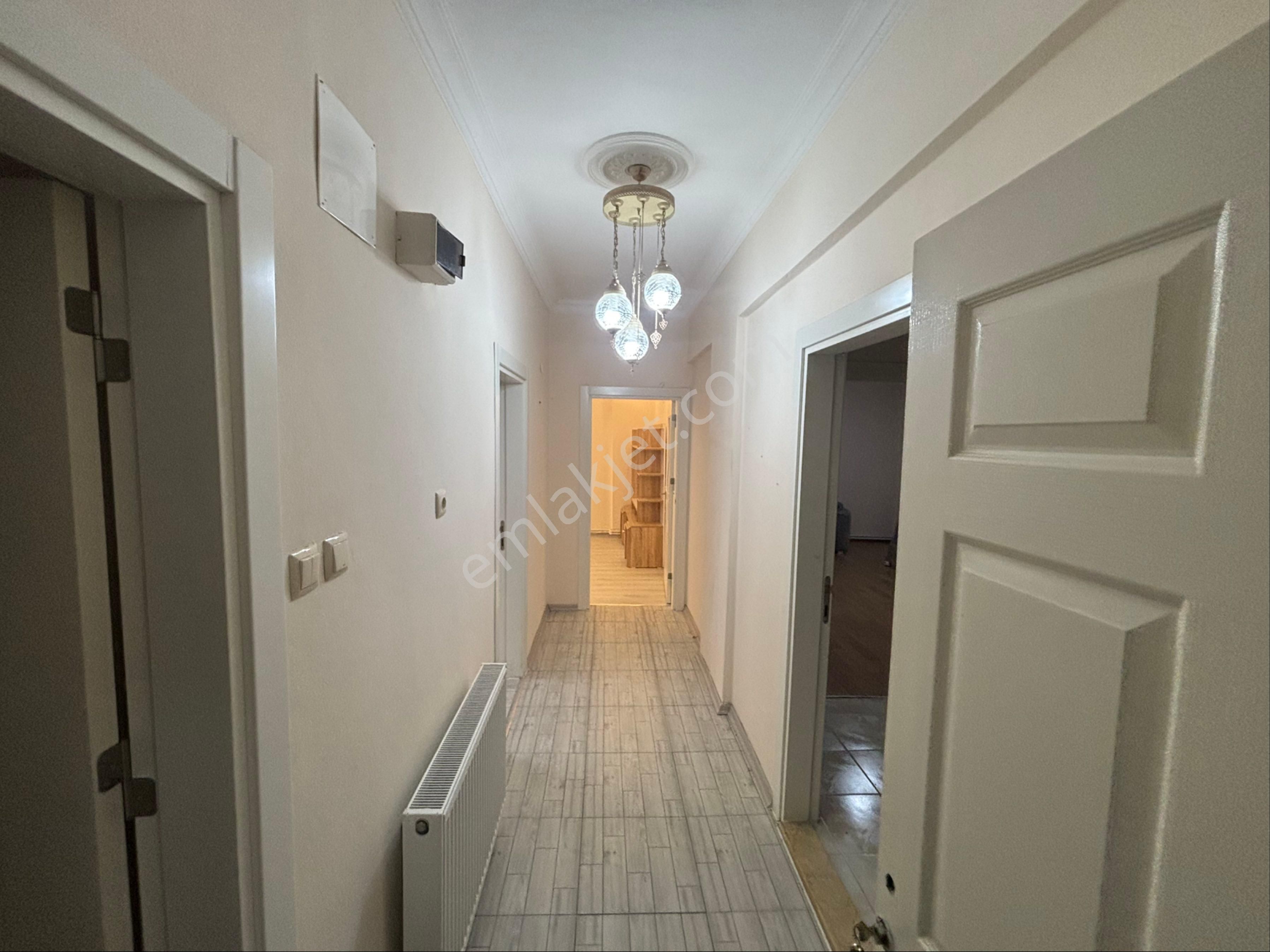 Bafra Gazipaşa Mahallesinde Masrafsız Sıfırdan Farksız Doğalgazlı Kiralık Geniş 2+1 Daire - Görsel 6