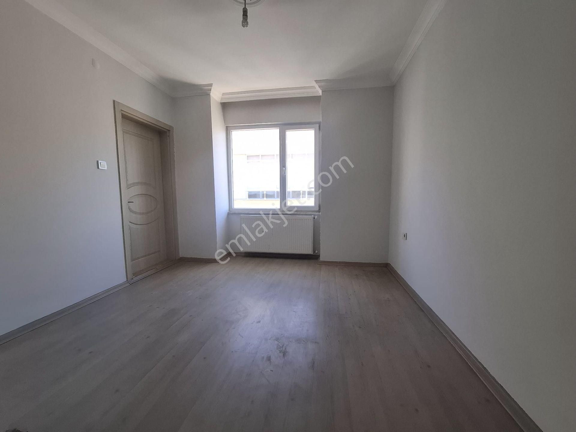 Akman'dan Adliye Binasına Cepheli Büro/ofis Ve İkamet İçin Kiralık Daire - Görsel 15