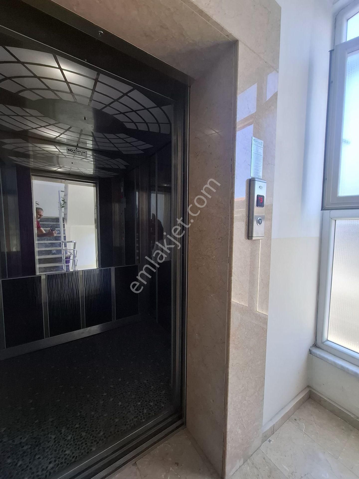 Akman'dan Adliye Binasına Cepheli Büro/ofis Ve İkamet İçin Kiralık Daire - Görsel 26