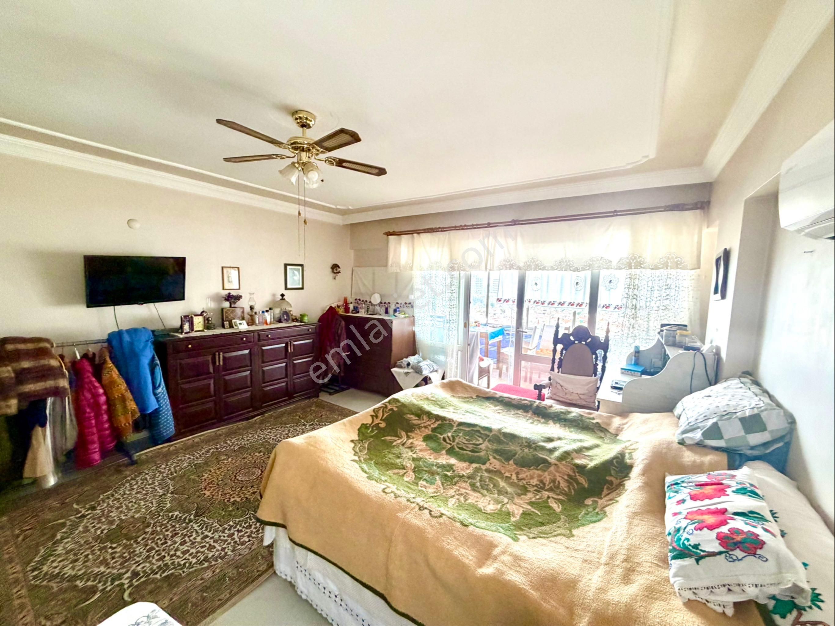 Kuşadası Değirmendere'de Özel Havuzlu, Deniz Manzaralı Yazlık - Görsel 15