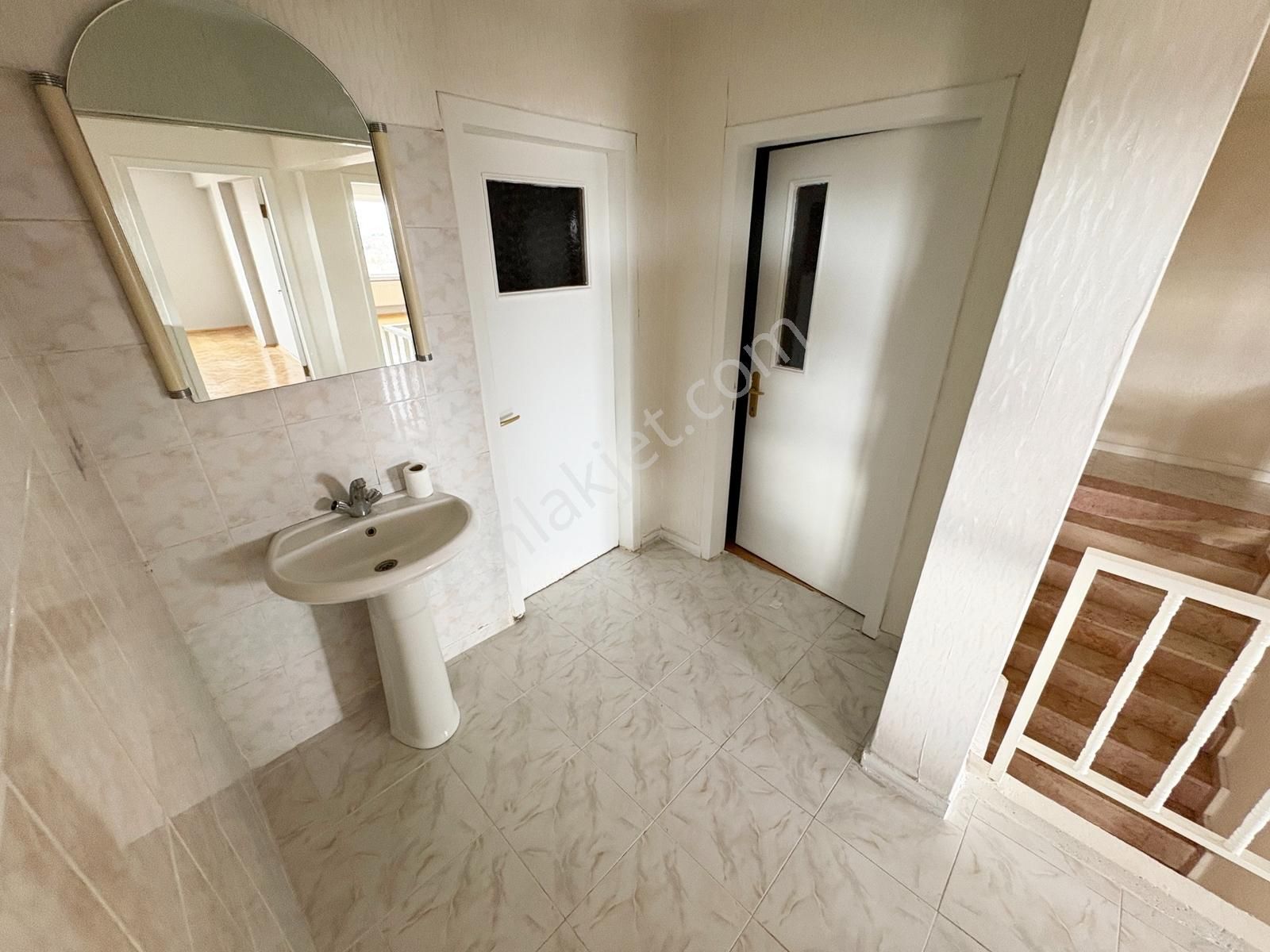 5+1 Ayvalı Merkezde Hastanelere Ulaşımı Kolay Kiralık Dublex - Görsel 30