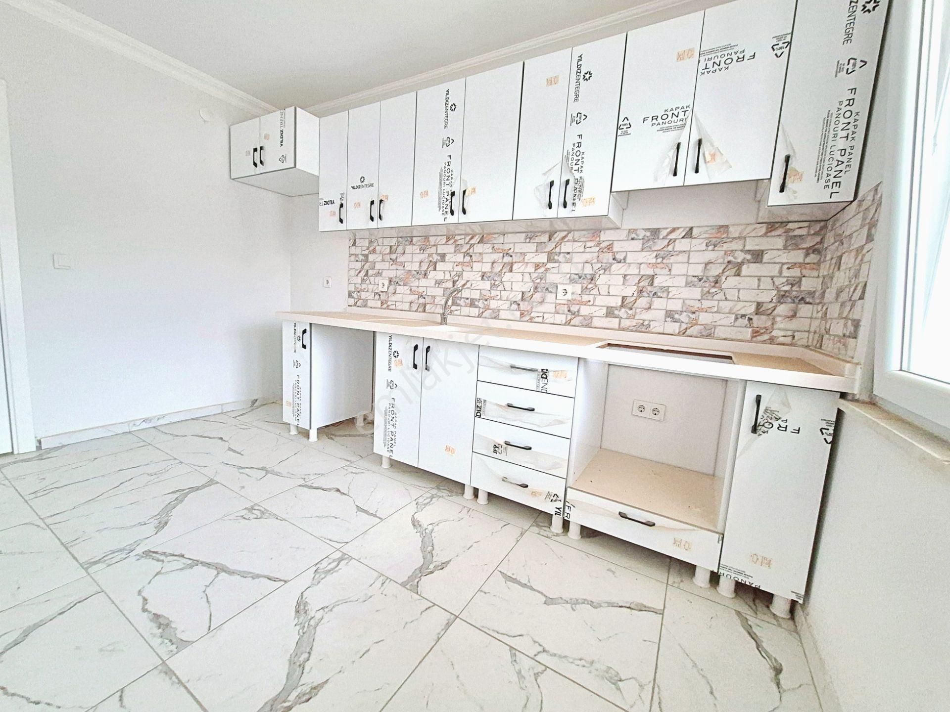 🌀gültaş Emlaktan Satılık Edremit Merkezde İskanlı Ön Cephe Asansörlü Ebeveyn Banyolu 3+1 Daire - Görsel 7