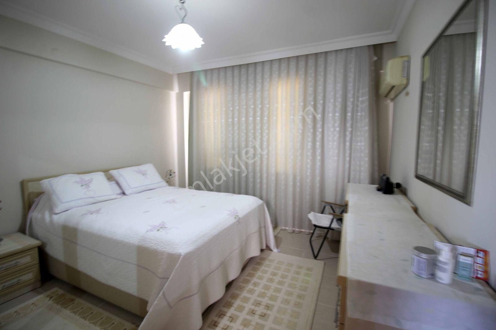 Didim Akbük'de , Mavi Bayraklı Plaja 100 Metre, Site İçi Villa - Görsel 3