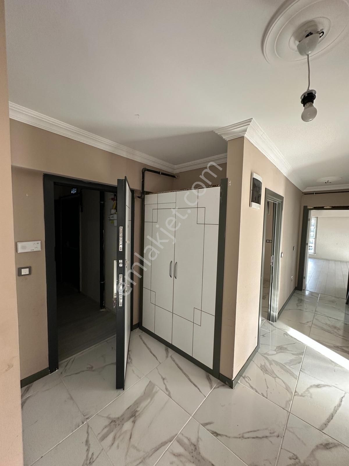 Ege Emlak'tan Yeni Mahalle De 3+1 Kiralık Daire - Görsel 13