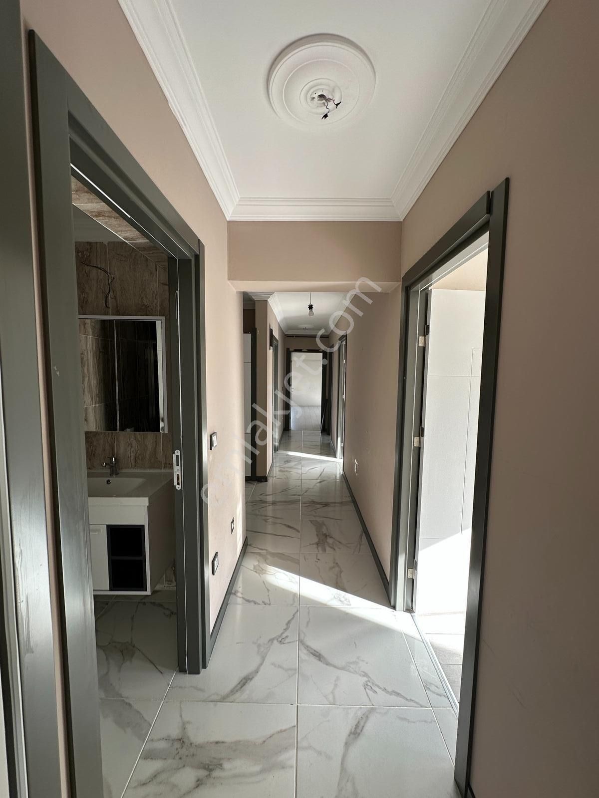 Ege Emlak'tan Yeni Mahalle De 3+1 Kiralık Daire - Görsel 25