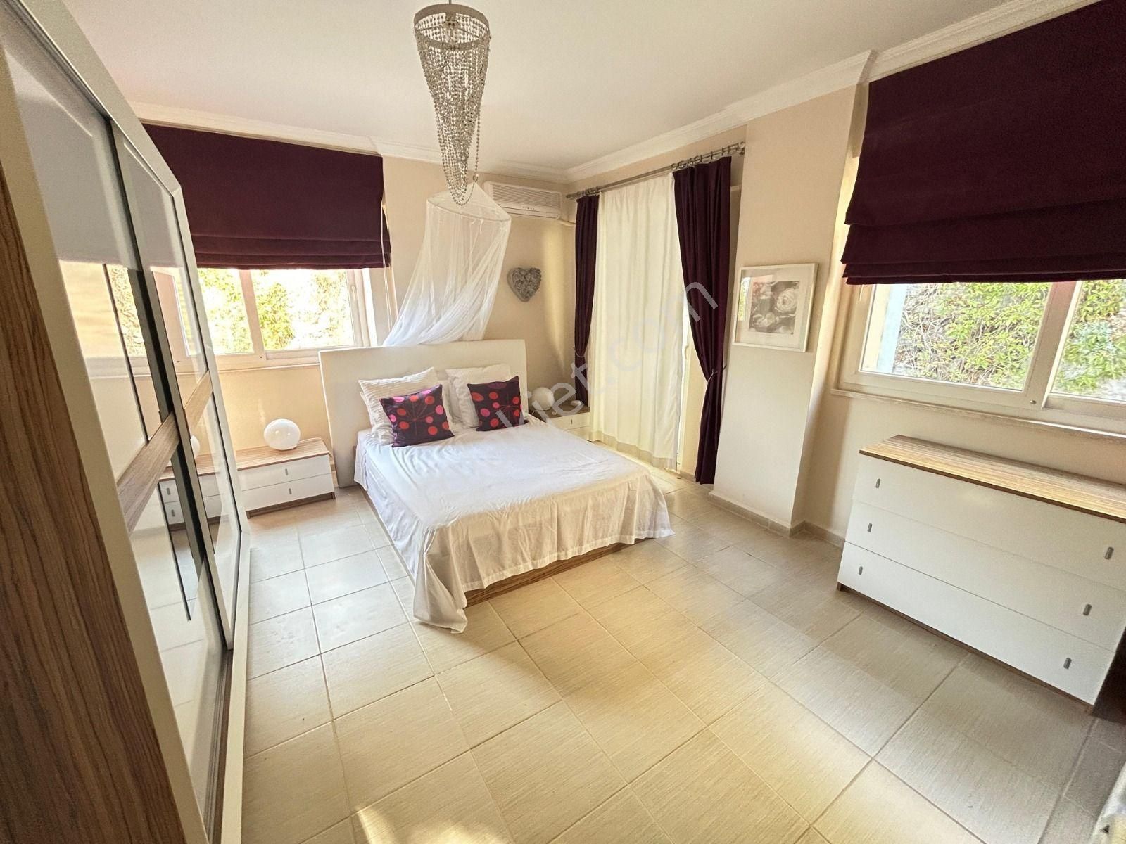 Didim Akbük’te Satılık 3+1 Bahçeli Dubleks | Havuzlu Site | Deniz Manzaralı Fiyat: 5.800.000 Tl - Görsel 24