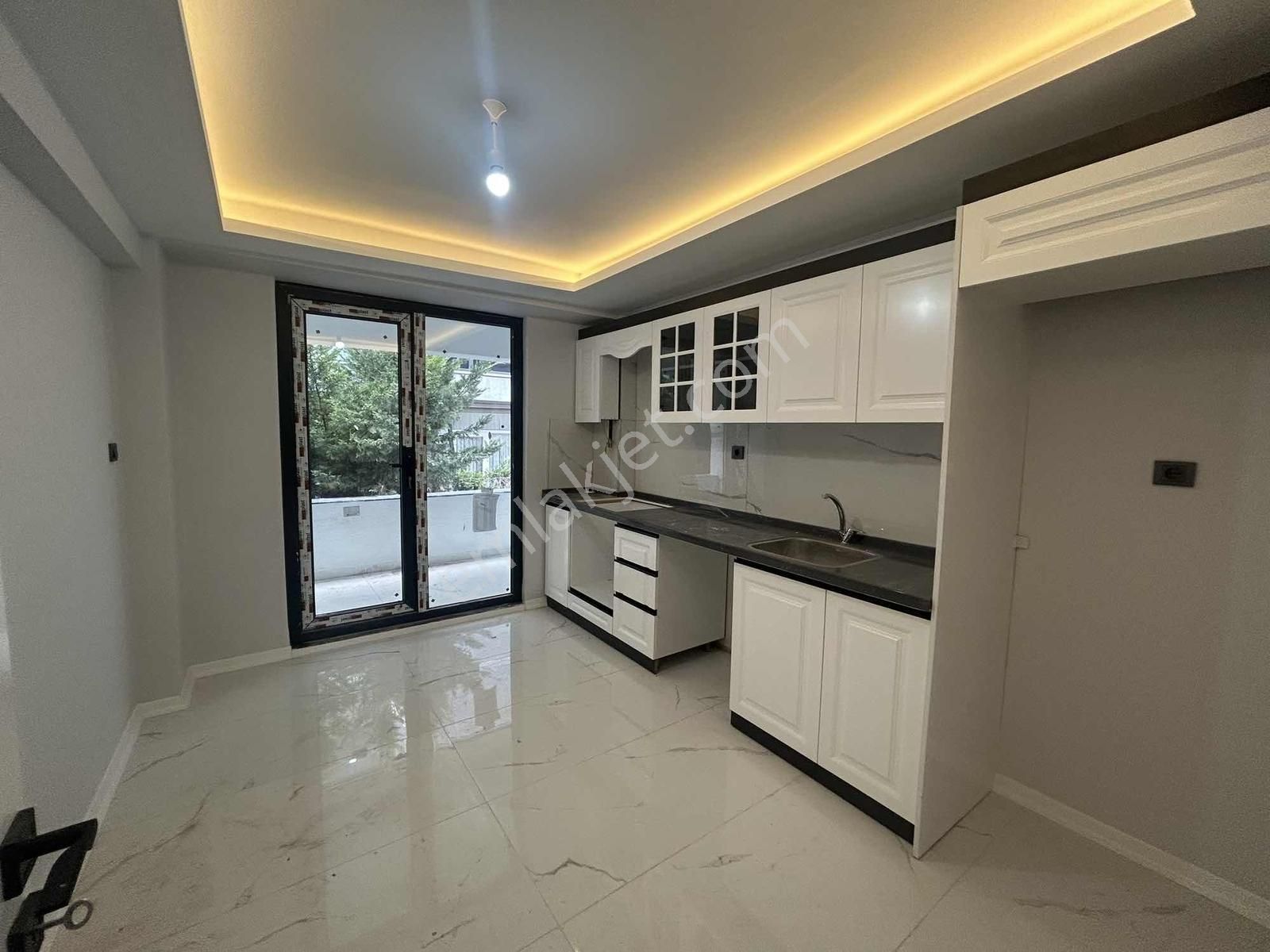 Özlüce 2+1 Parka-yeşil Alana-şehir Manzaralı Fırsat Daire