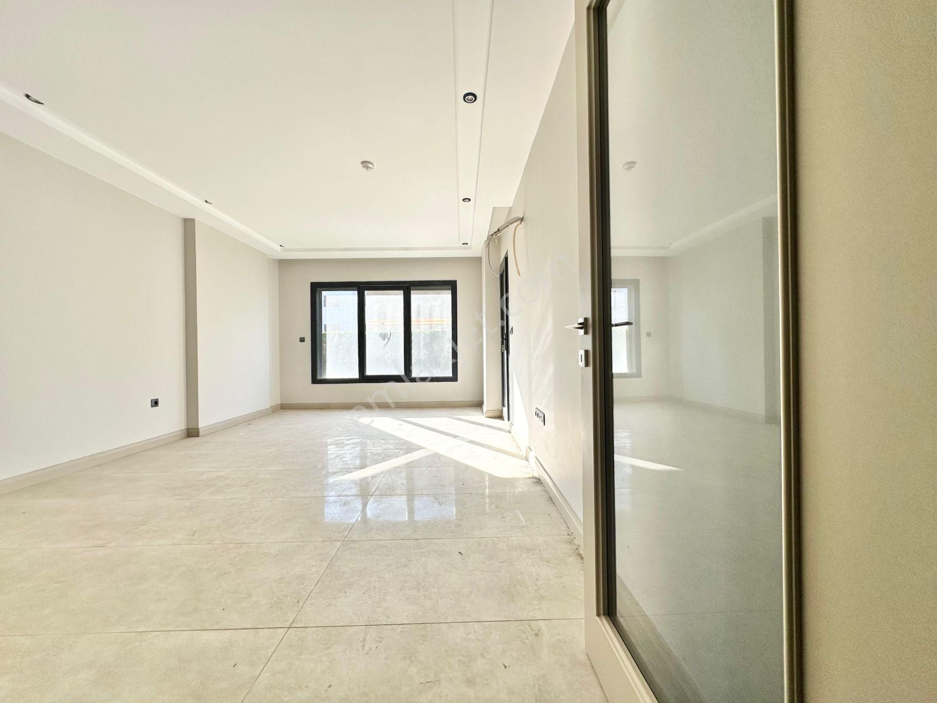 ✨ay Emlaktan✨ören Bahçelievler'de Güvenlikli Bahçe Kullanımlı Havuzlu Ayrı Mutfak Satılık 2+1 Daire - Görsel 32