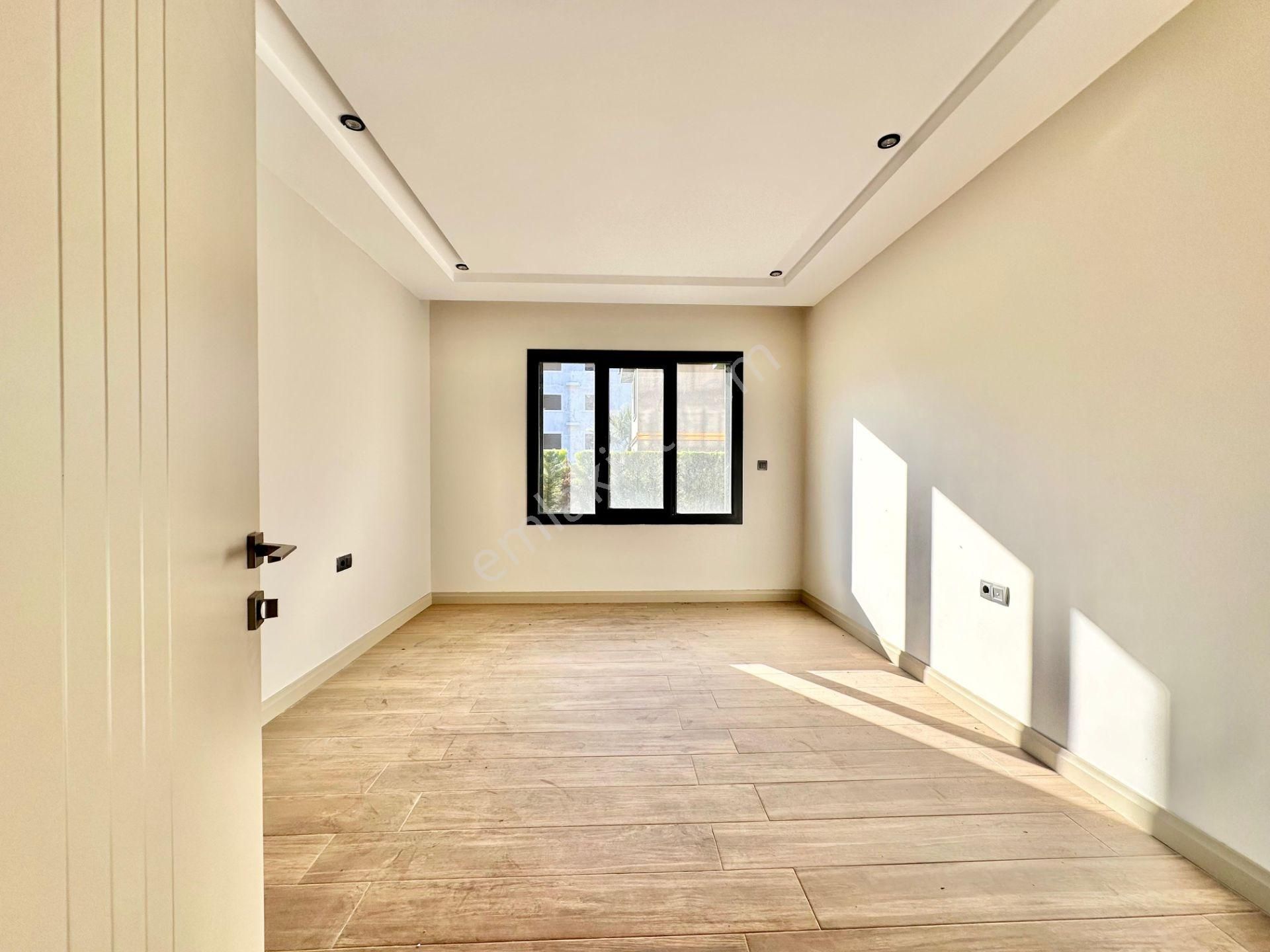 ✨ay Emlaktan✨ören Bahçelievler'de Güvenlikli Bahçe Kullanımlı Havuzlu Ayrı Mutfak Satılık 2+1 Daire - Görsel 34