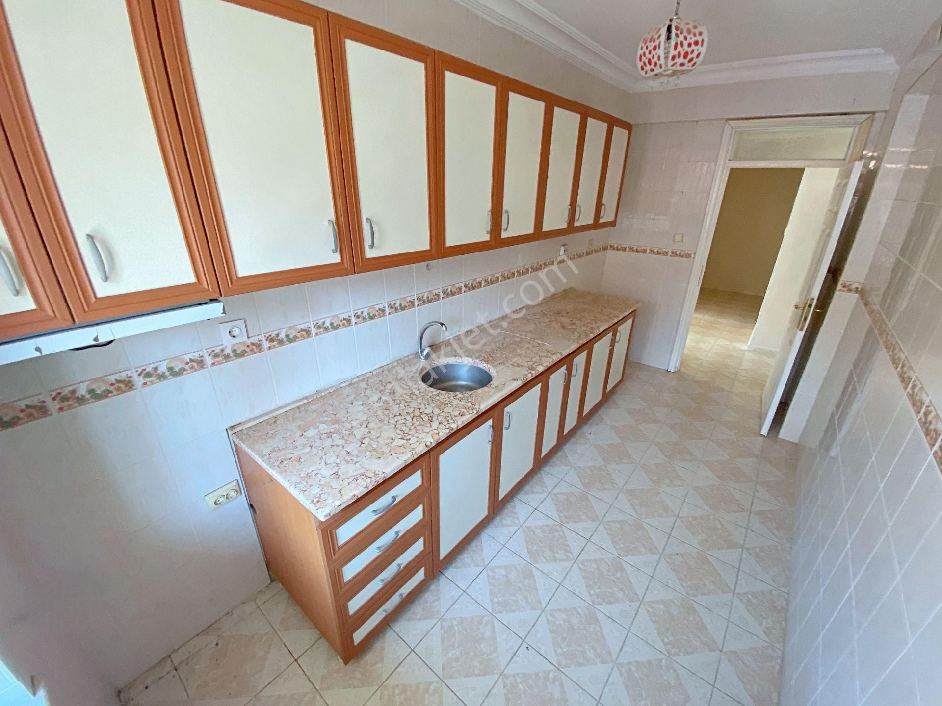 🌀gültaş Emlaktan Akçay İkizçayda Satılık 2+1 Ayrı Mutfaklı Geniş Ferah Daire