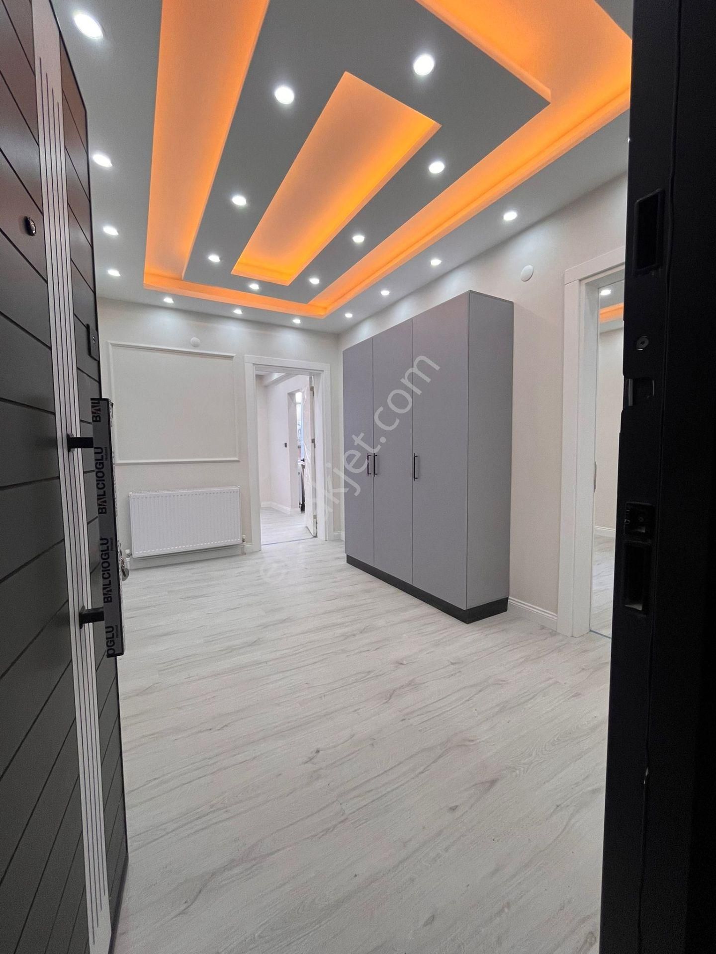 Cumhuriyet Mahallesinde 3+1 Full Tadilatlı Sıfır Ayarında Doğalgazlı Daire - Görsel 12