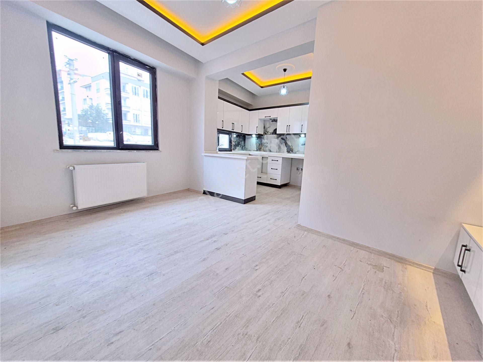 🌀gültaş Emlaktan Edremit’te Satılık 2+1 Açık Mutfaklı Asansörlü Daire - Görsel 5