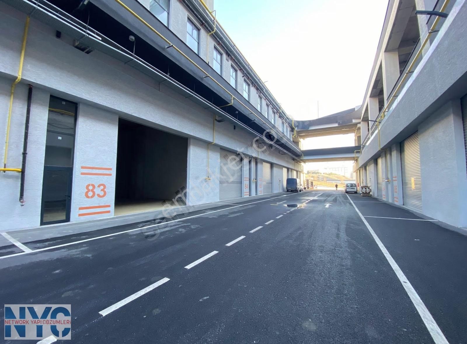 Özel Fırsatlarla 1045m2 İmalathane Hadımköy Ticarethane Metkapta - Görsel 8