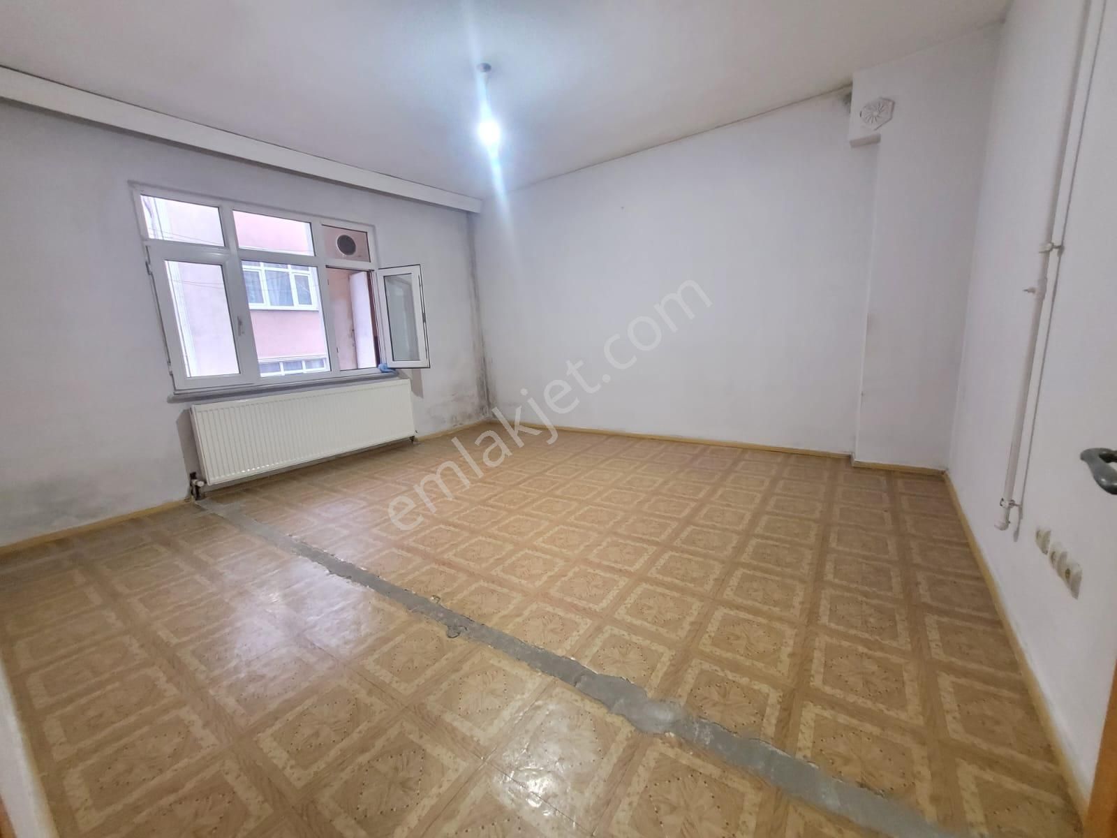 Üç Kardeşler'den İsmetpaşa Mah'de 2+1 110m² Fırsat 1.kat Daire