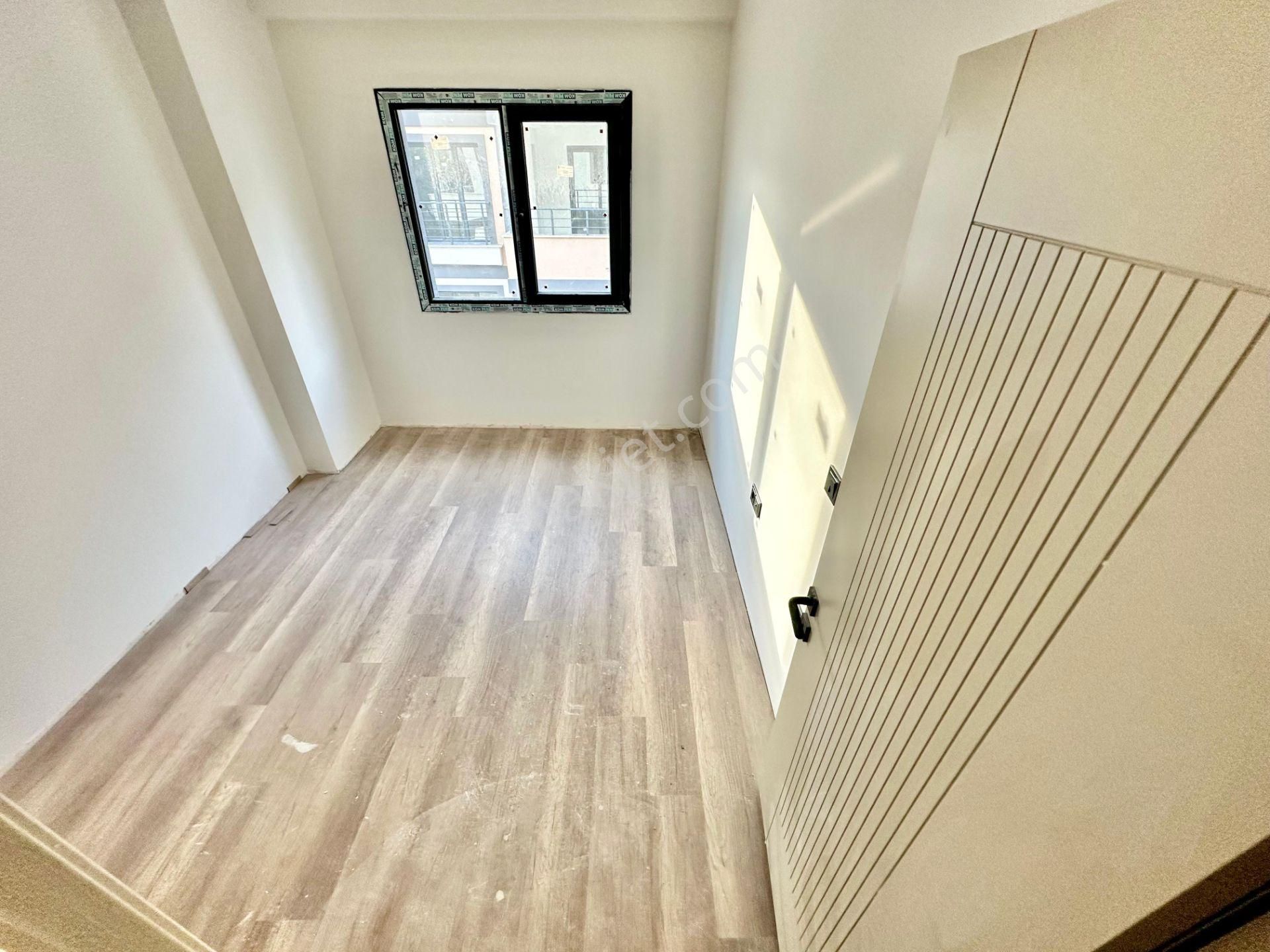꧁ay Emlaktan꧂avcılar'da Yüzme Havuzlu Lüks Butik Sitede Denize Sadece 300 Mt Satılık 2+1 Daire - Görsel 15