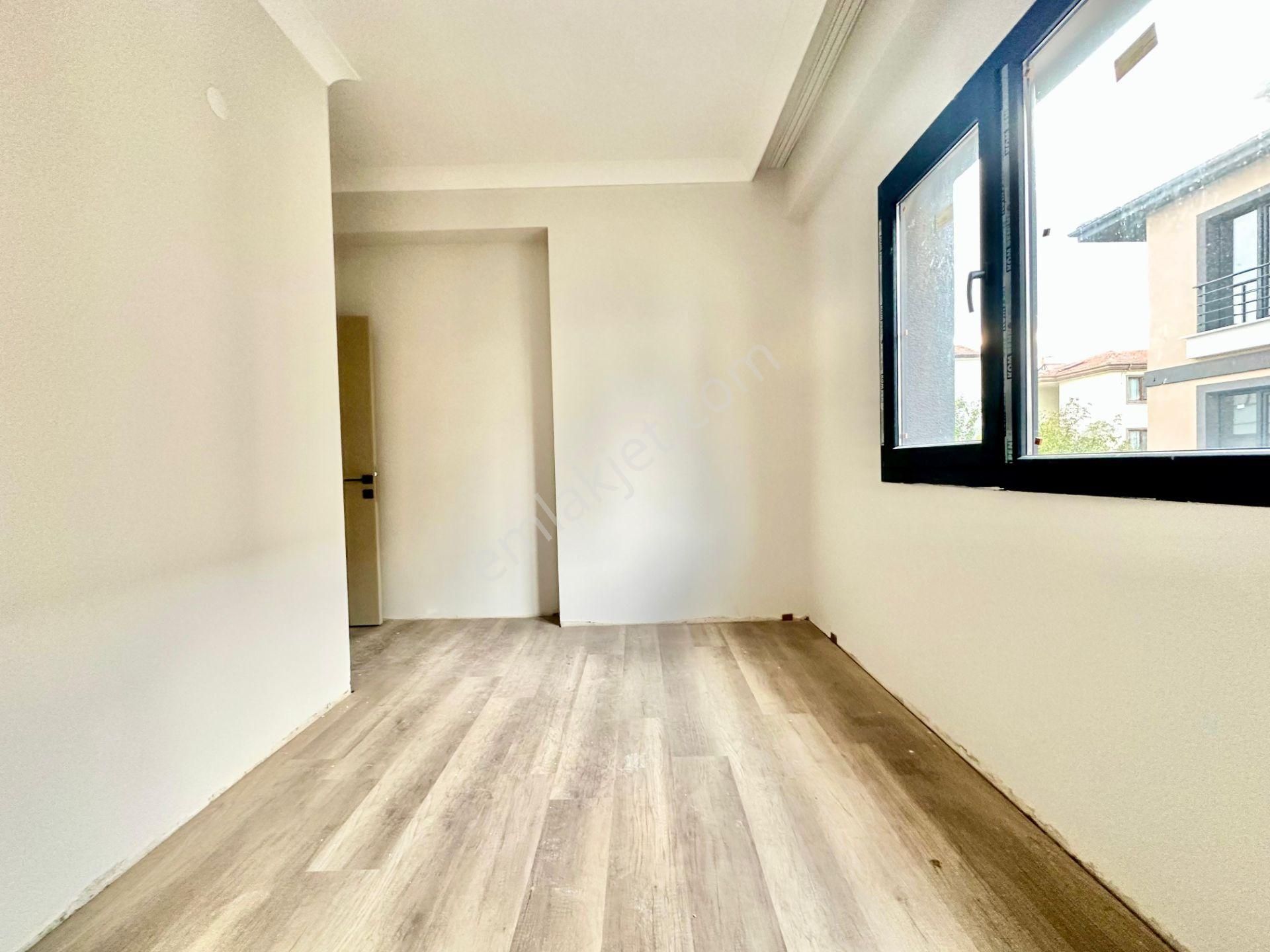 ꧁ay Emlaktan꧂avcılar'da Yüzme Havuzlu Lüks Butik Sitede Denize Sadece 300 Mt Satılık 2+1 Daire - Görsel 16