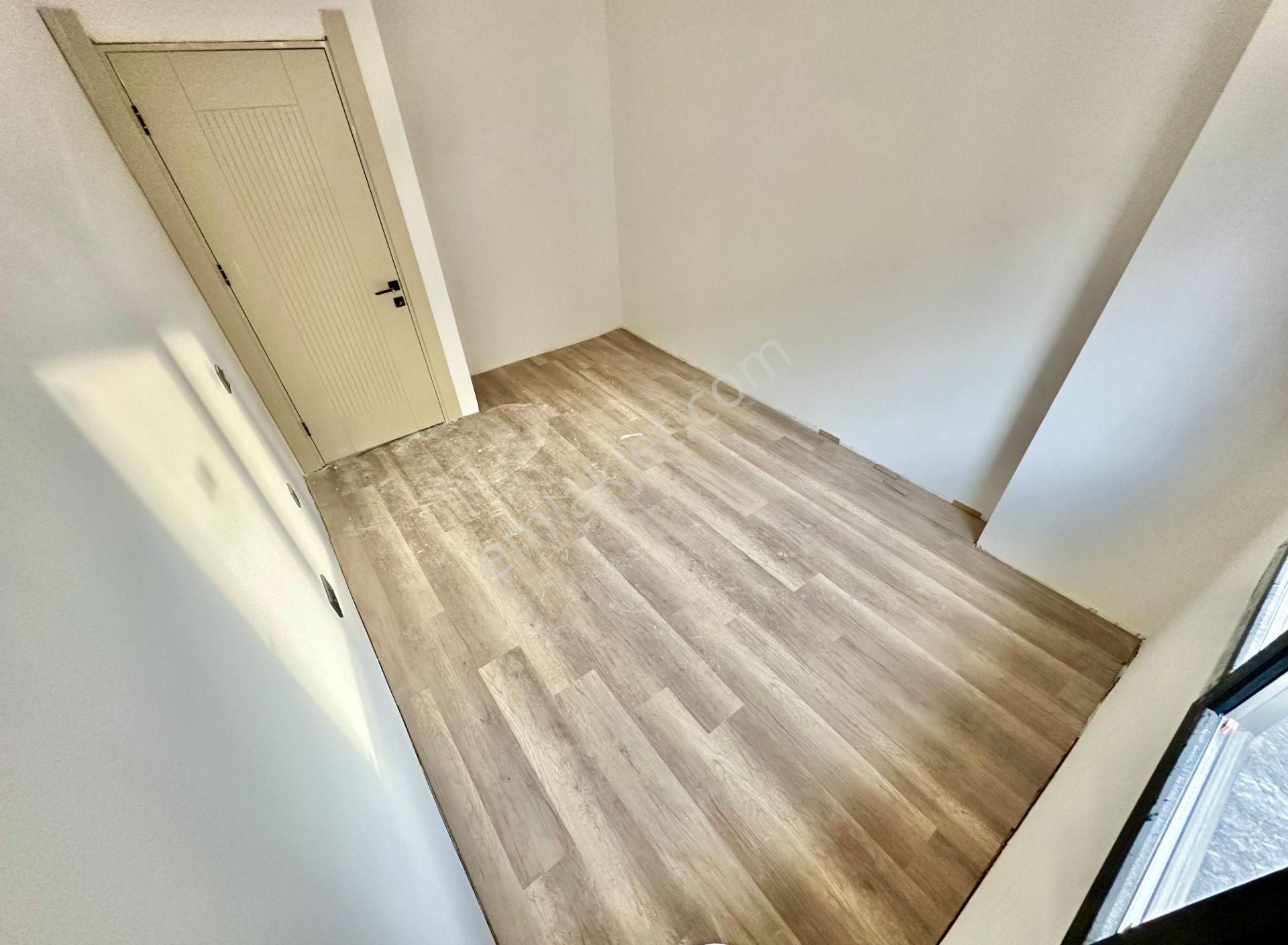 ꧁ay Emlaktan꧂avcılar'da Yüzme Havuzlu Lüks Butik Sitede Denize Sadece 300 Mt Satılık 2+1 Daire - Görsel 14