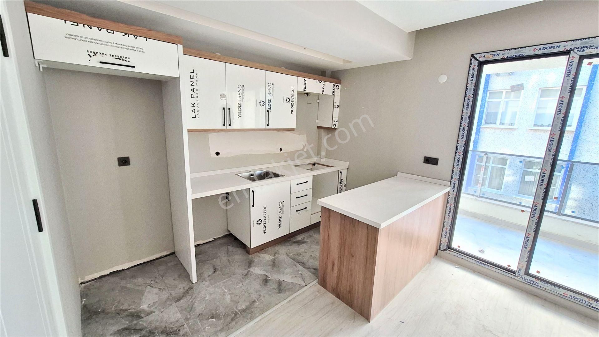 🌀gültaş Emlaktan Edremitte Satılık 2+1 Ara Kat Asansörlü Yerden Isıtmalı Çift Balkonlu 2+1 Daire - Görsel 3