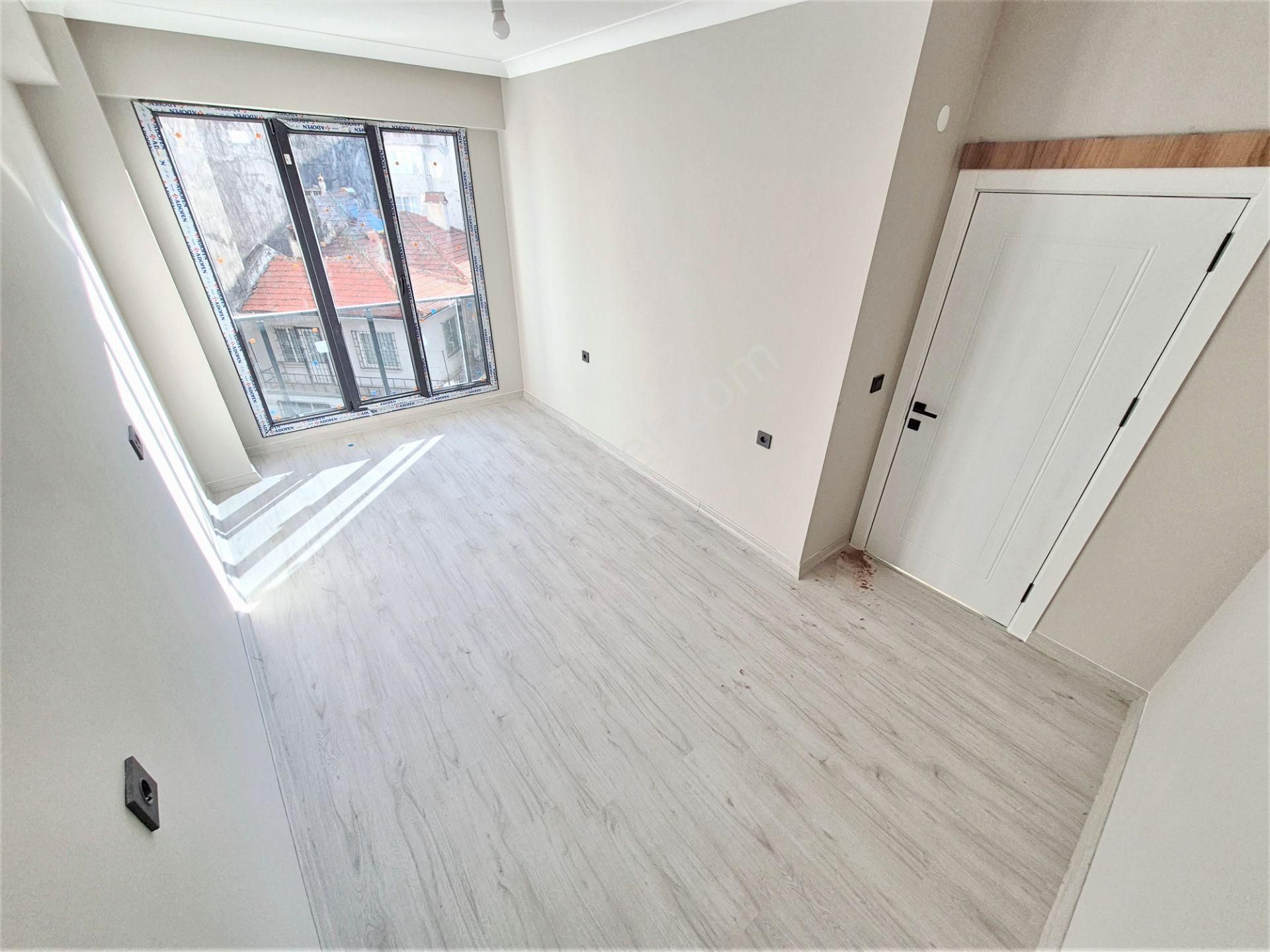 🌀gültaş Emlaktan Edremitte Satılık 2+1 Ara Kat Asansörlü Yerden Isıtmalı Çift Balkonlu 2+1 Daire - Görsel 31