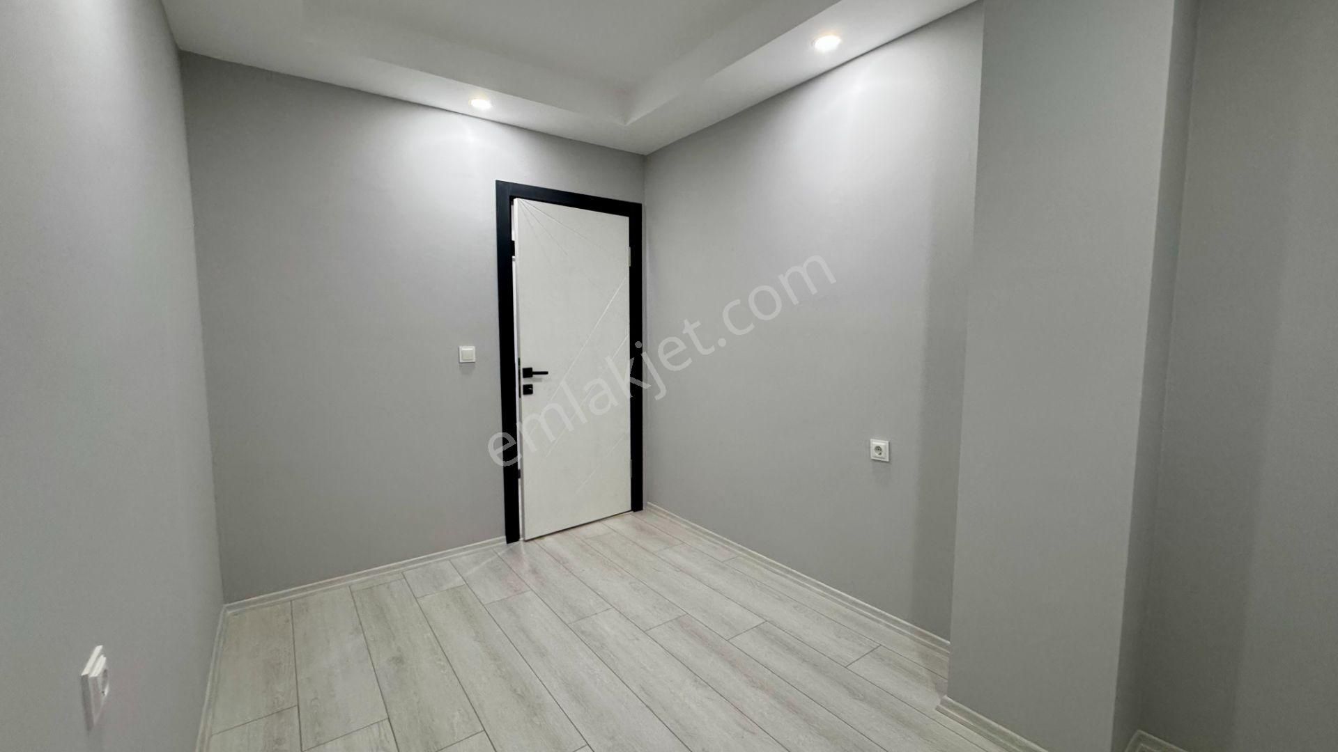 Aydoğmuş'ta Satılık Sıfır 2+1 Oturuma Hazır Daire - Görsel 10