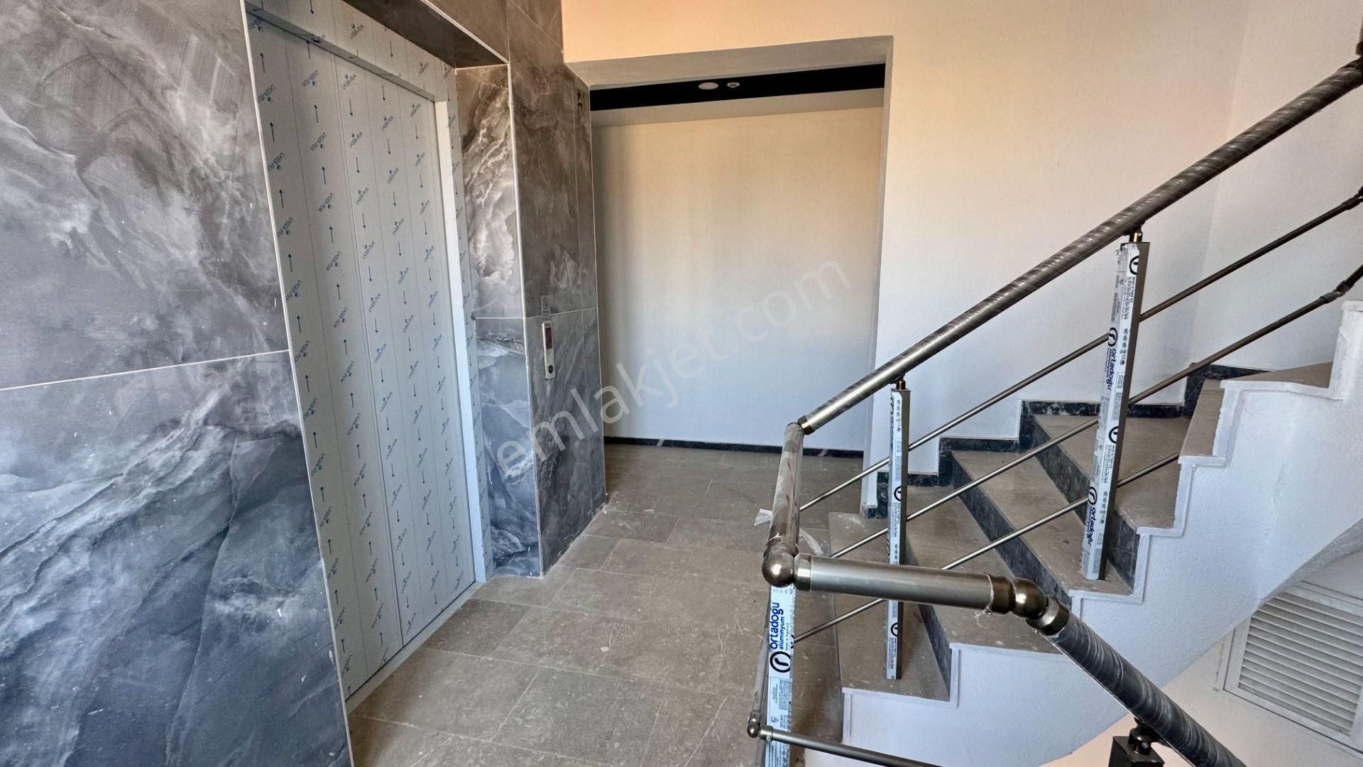 Aydoğmuş'ta Satılık Sıfır 2+1 Oturuma Hazır Daire - Görsel 20