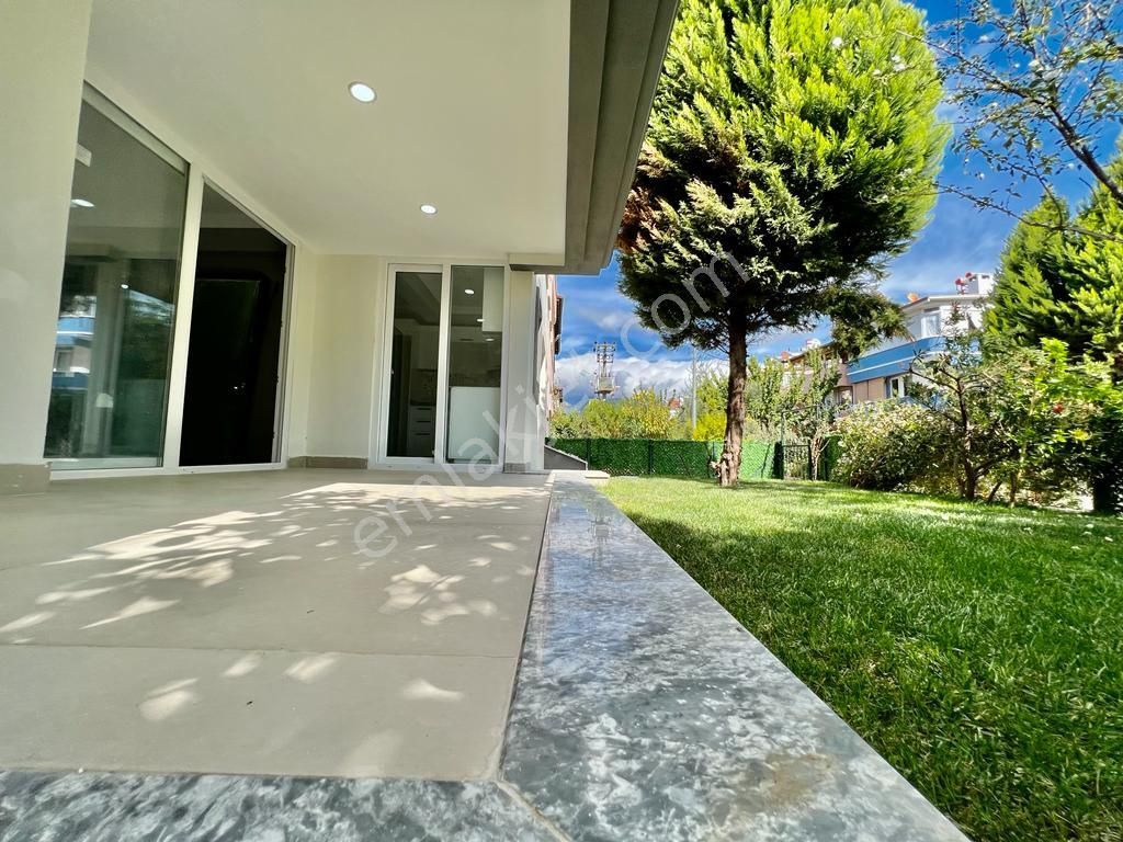 ✨ay Emlak'tan✨akçay'da Muhteşem Konumlu Kendine Ait Geniş Bahçeli Satılık 3+1 Müstakil Villa - Görsel 2