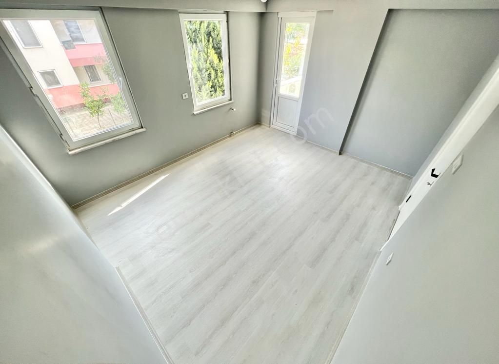 ✨ay Emlak'tan✨akçay'da Muhteşem Konumlu Kendine Ait Geniş Bahçeli Satılık 3+1 Müstakil Villa - Görsel 9