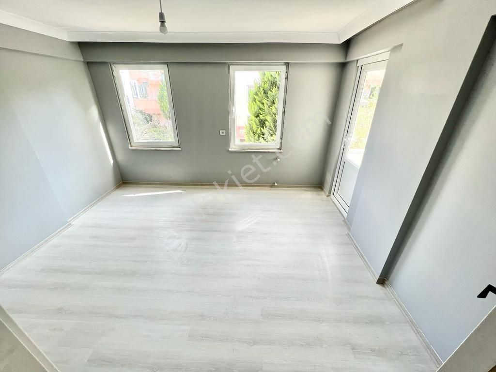 ✨ay Emlak'tan✨akçay'da Muhteşem Konumlu Kendine Ait Geniş Bahçeli Satılık 3+1 Müstakil Villa - Görsel 8