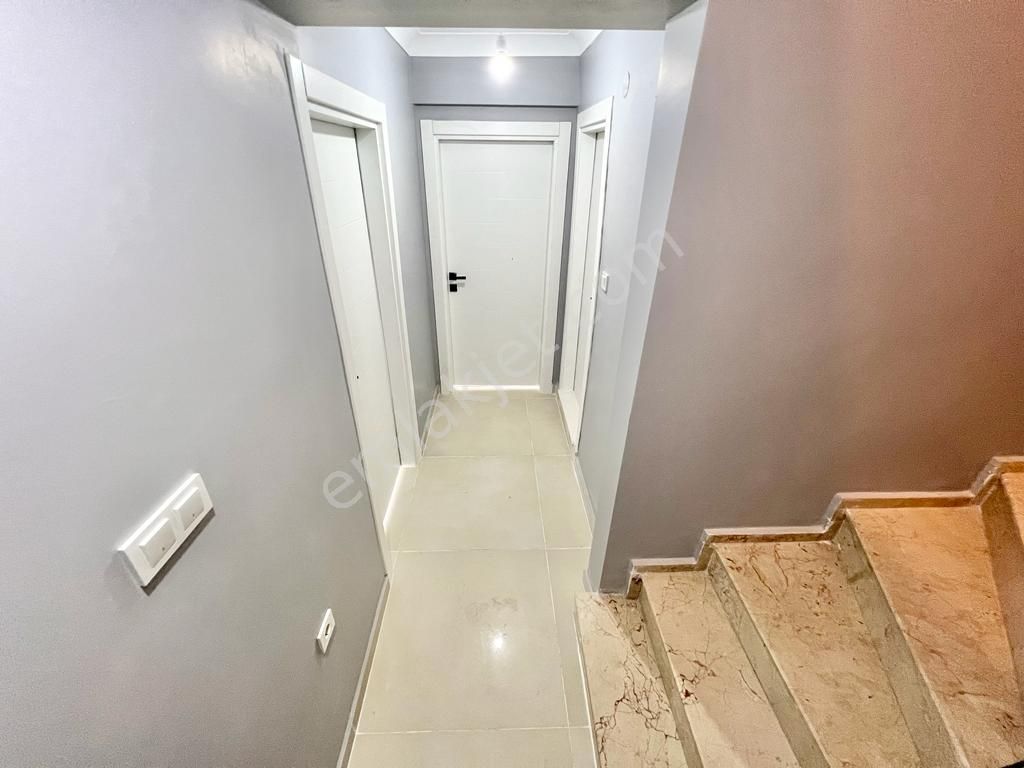 ✨ay Emlak'tan✨akçay'da Muhteşem Konumlu Kendine Ait Geniş Bahçeli Satılık 3+1 Müstakil Villa - Görsel 24