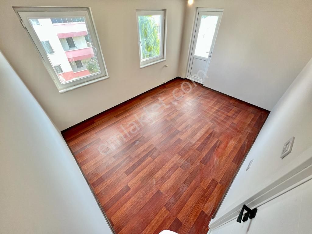 ✨ay Emlak'tan✨akçay'da Muhteşem Konumlu Kendine Ait Geniş Bahçeli Satılık 3+1 Müstakil Villa - Görsel 18