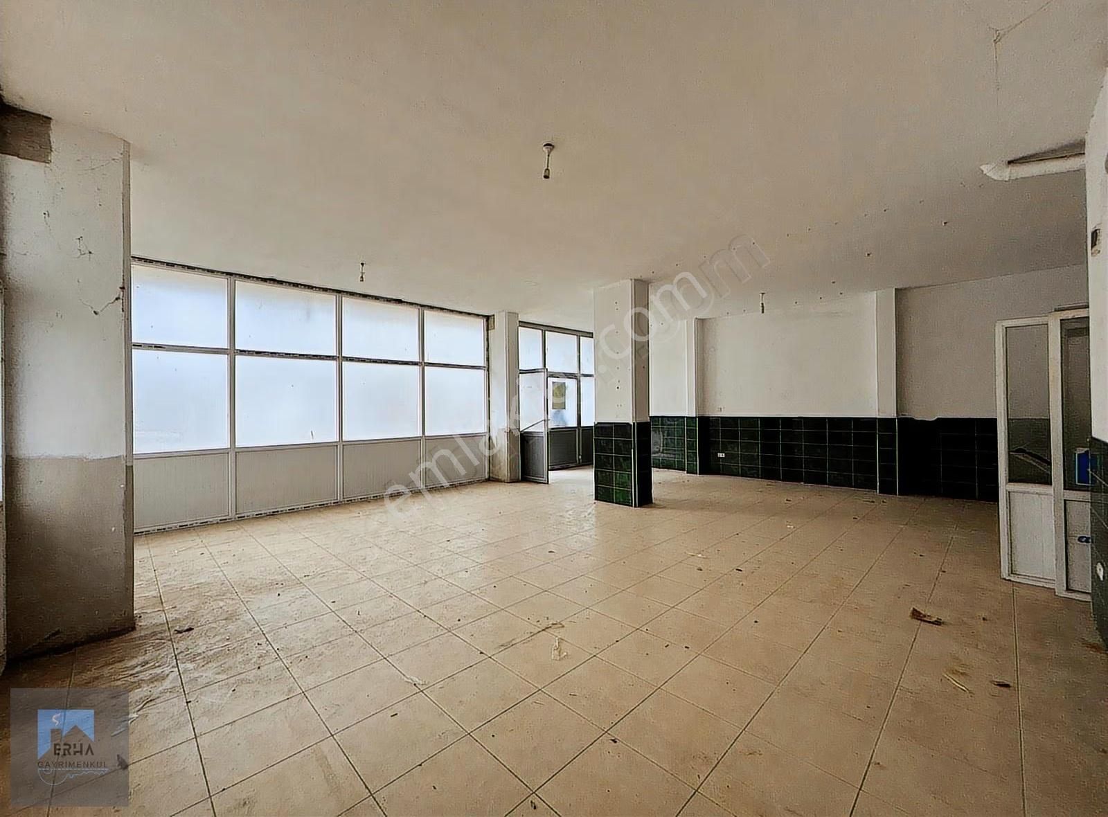 Erha Gayrimenkul'den Merkezi Konumda Satılık Dükkan & Depo - Görsel 4
