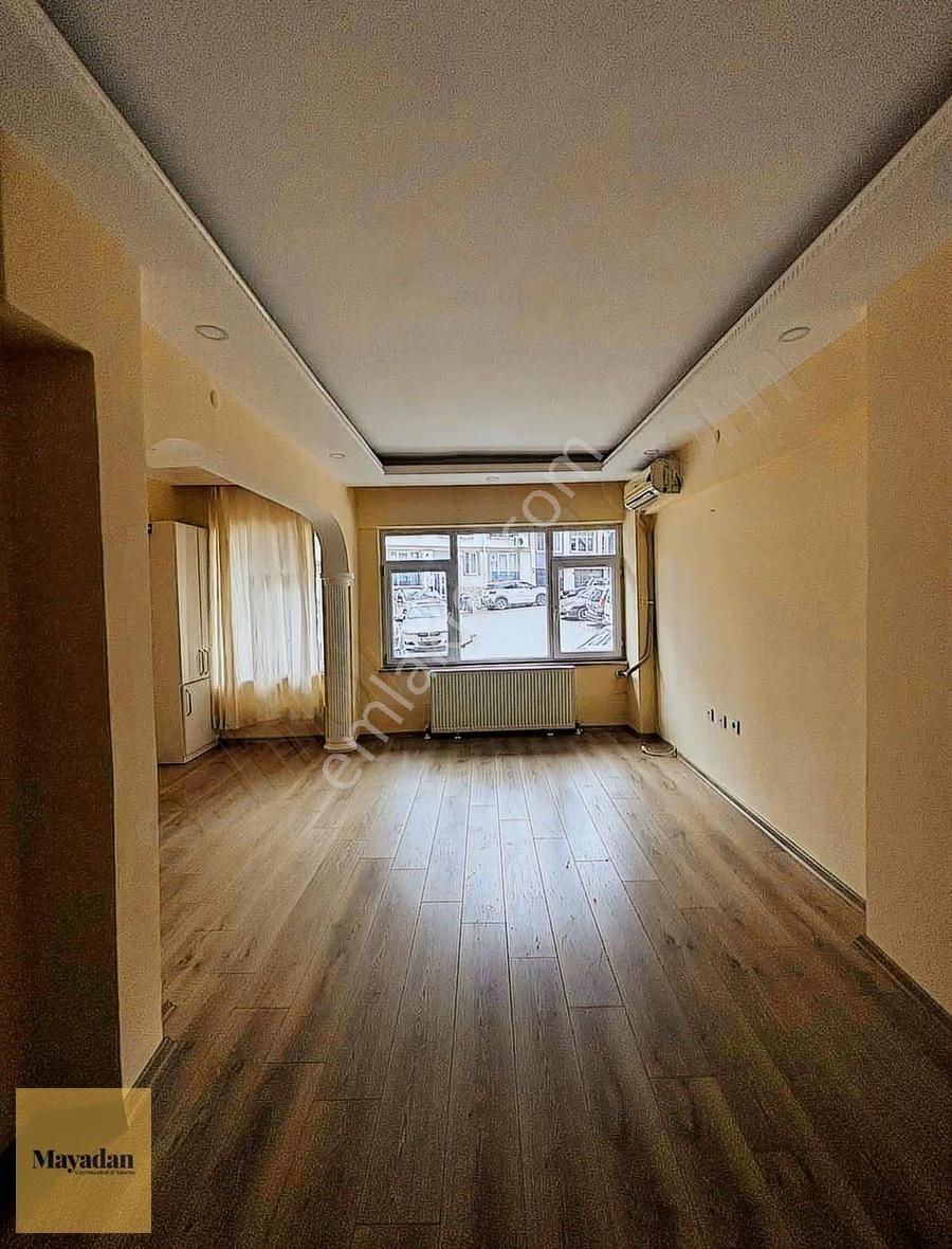 Mayadan Gyo Hacı Yusuf Mh. Valide Camii Karşı Satılık Daire