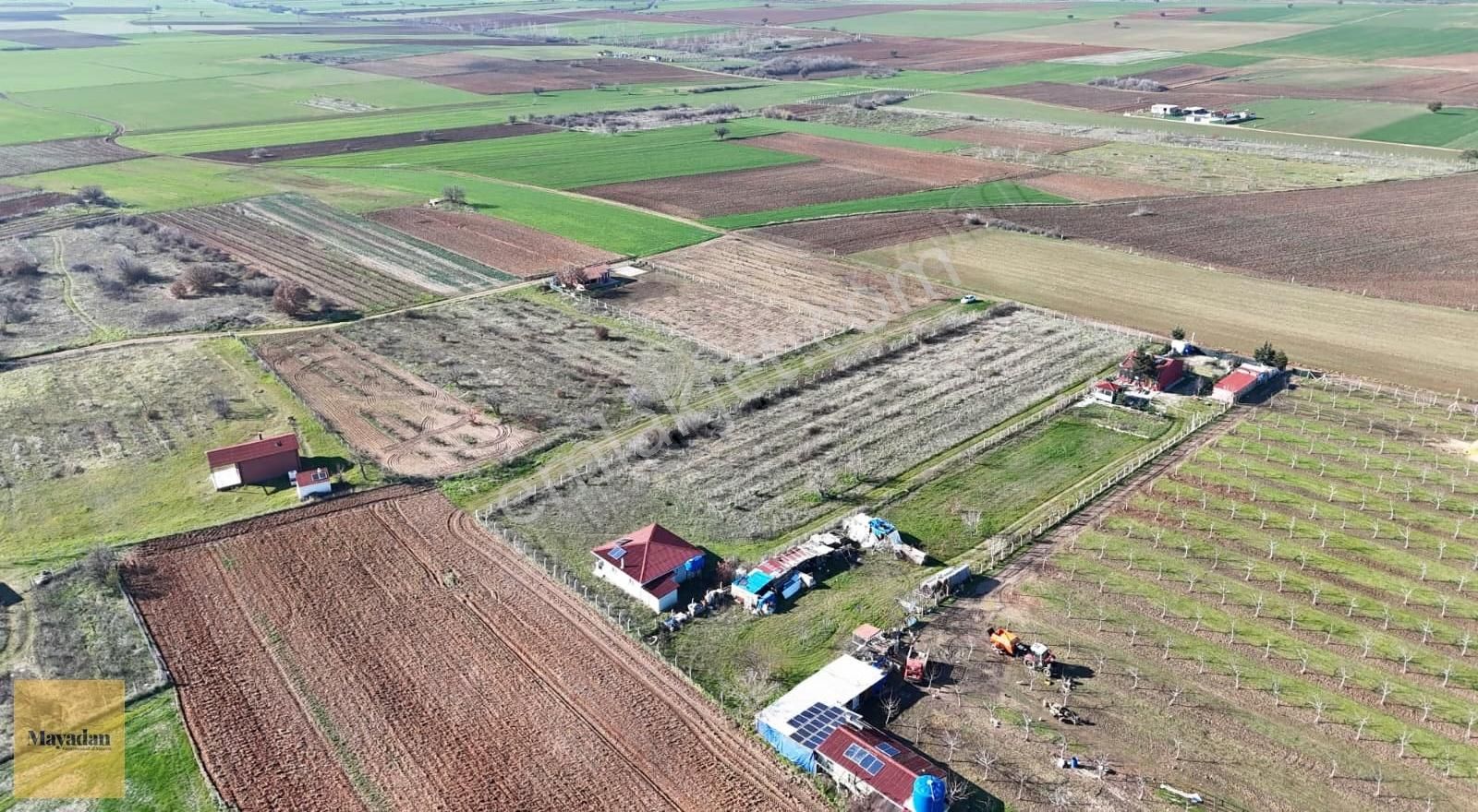 Mayadan Karahıdır'da 2.045m2 Satılık Bağ