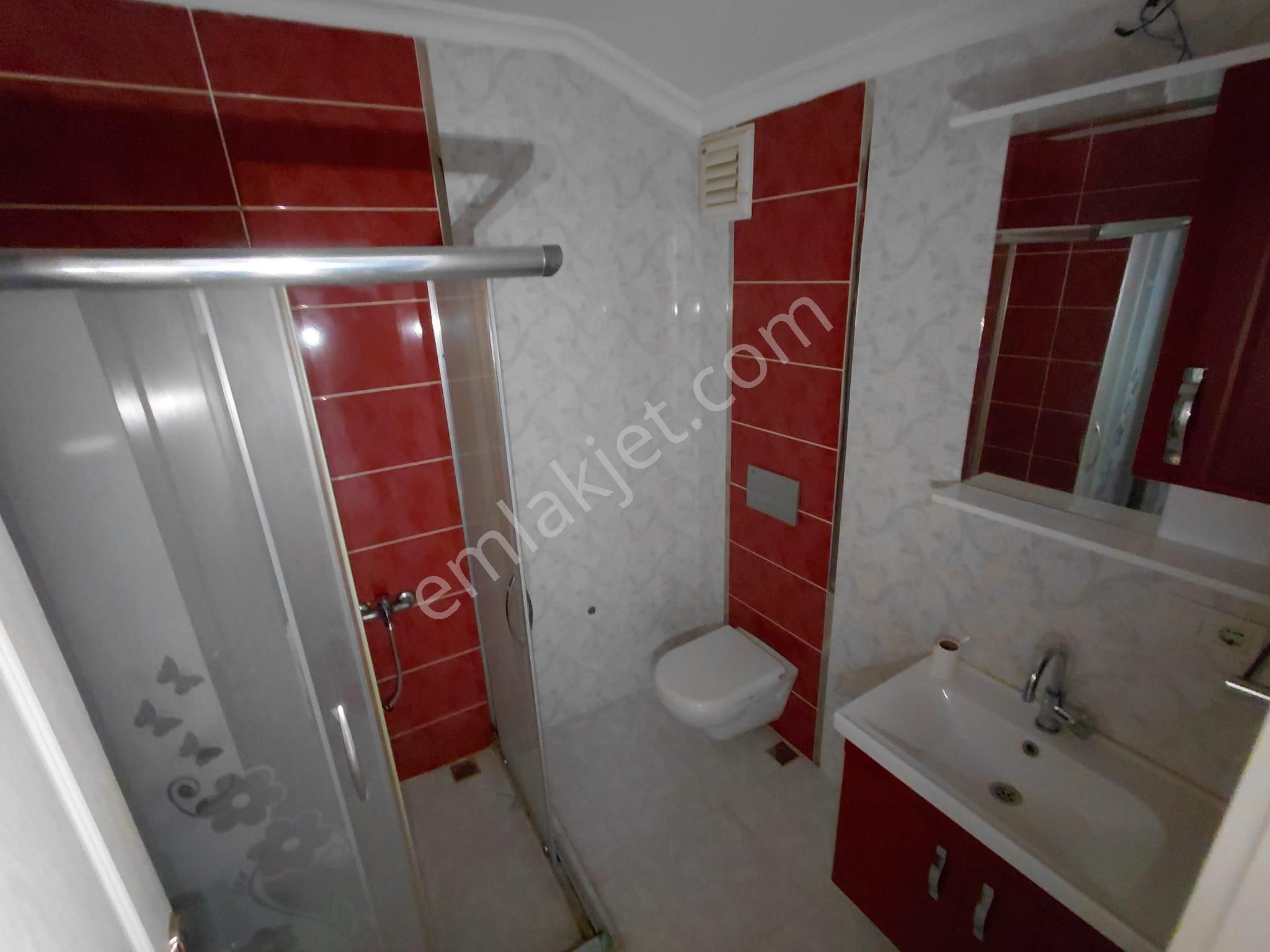 Cadde Üzerinde Ulaşım Sorunsuz Manzaralı 1+1 Kiralık Teras Kat - Görsel 21